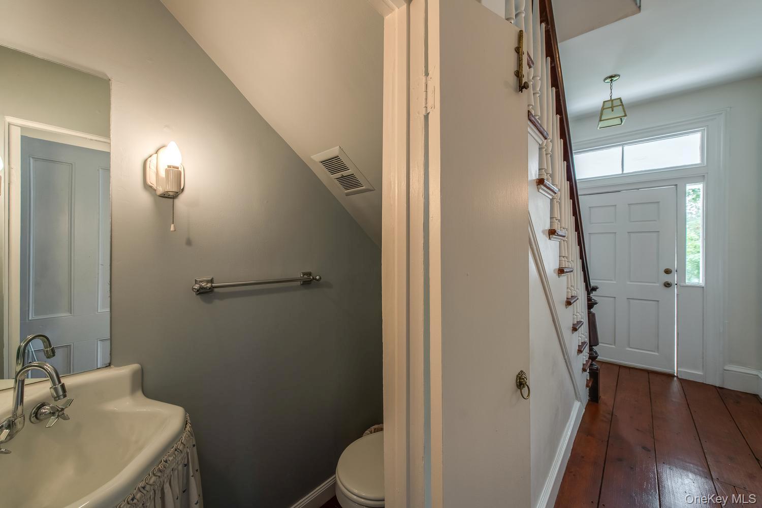 5 Vail Road Property Photo 14