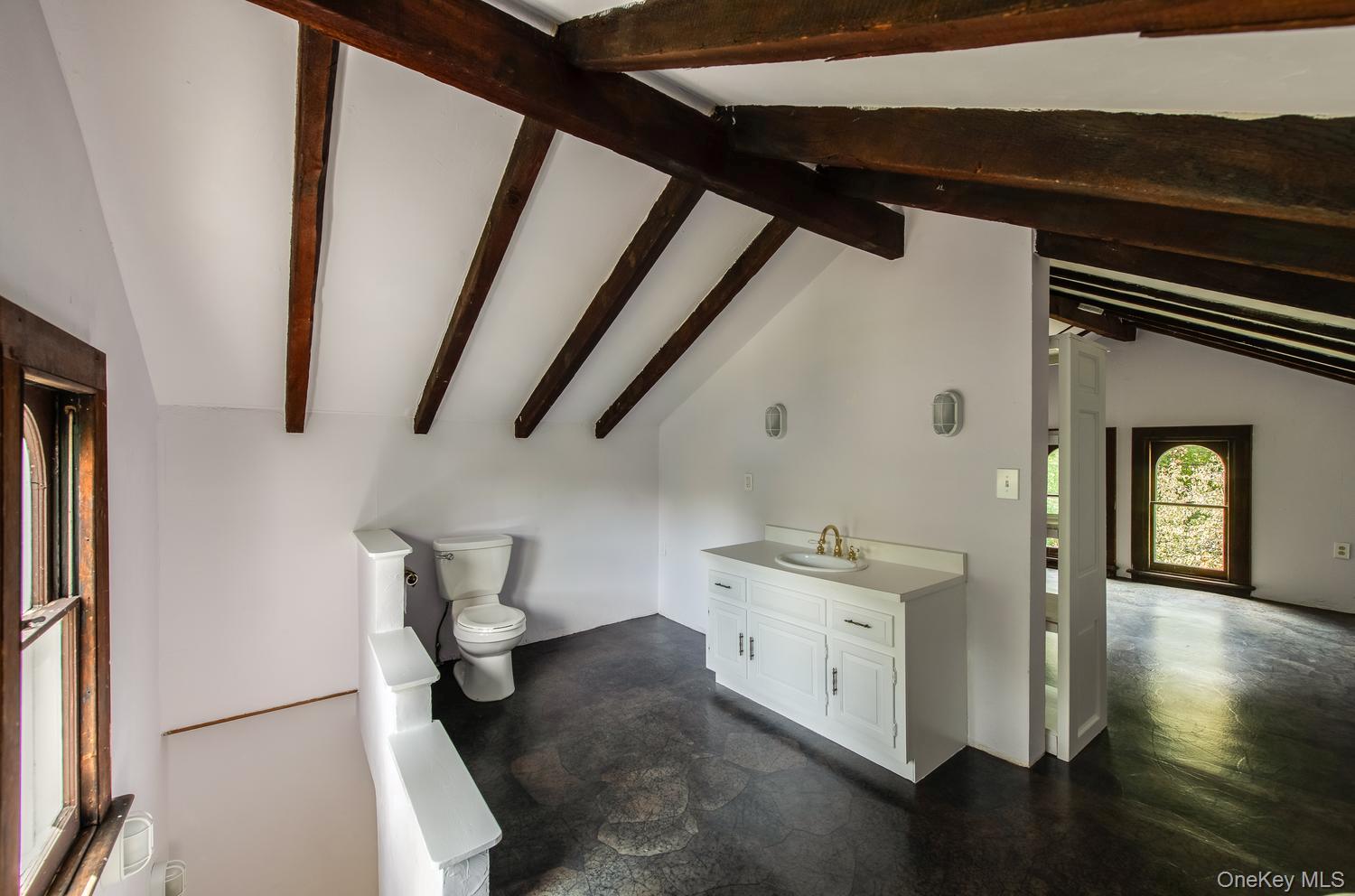 5 Vail Road Property Photo 28