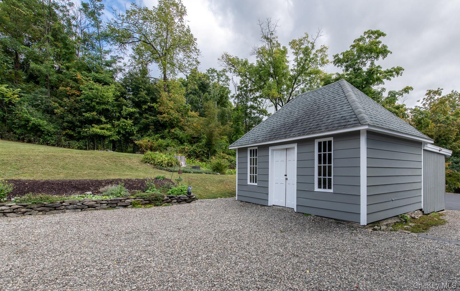 5 Vail Road Property Photo 37