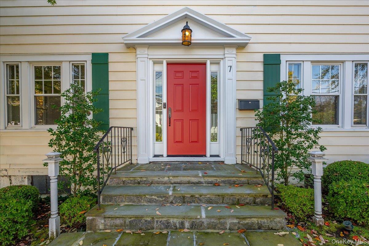 7 Thompson Street Property Photo 3