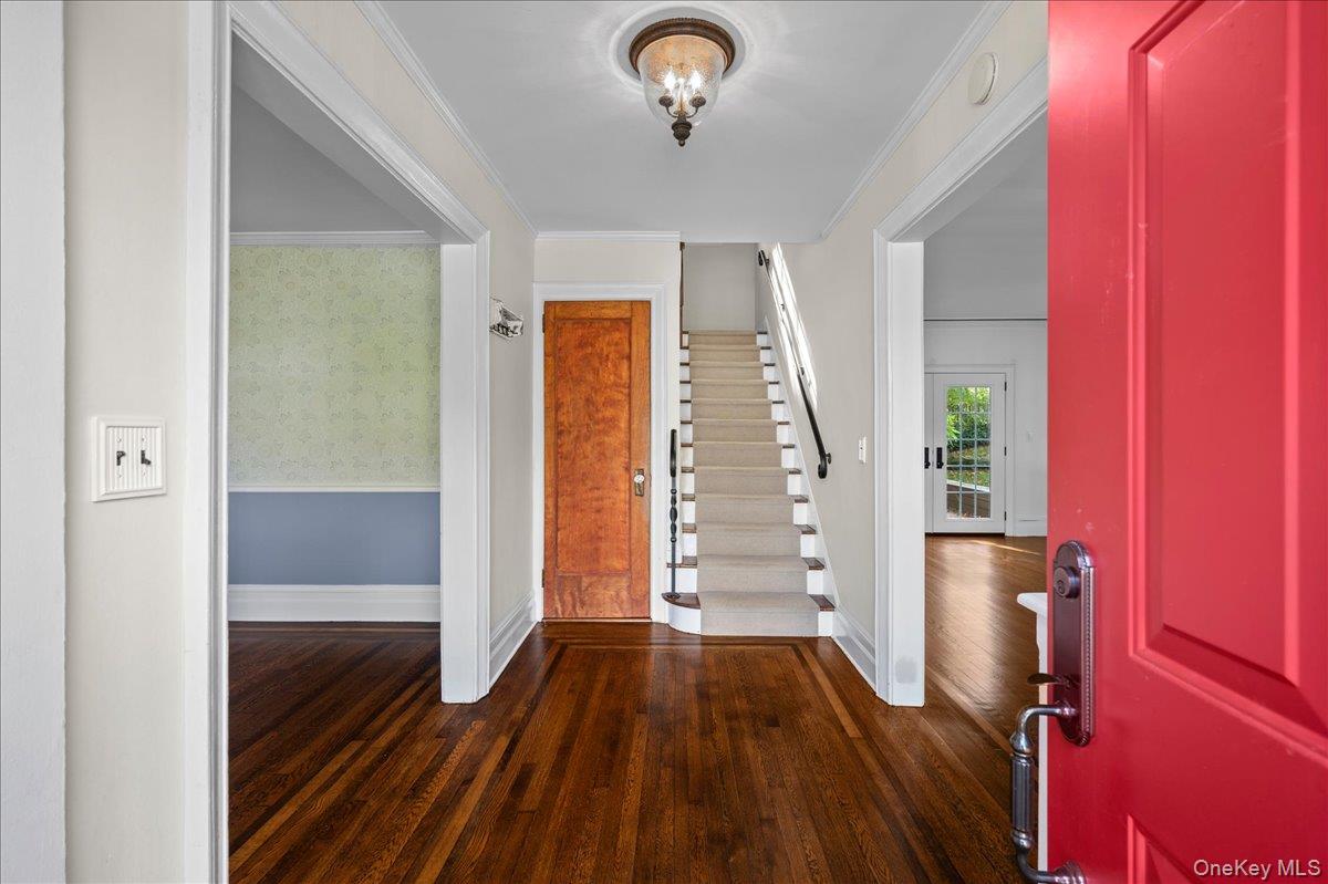 7 Thompson Street Property Photo 4