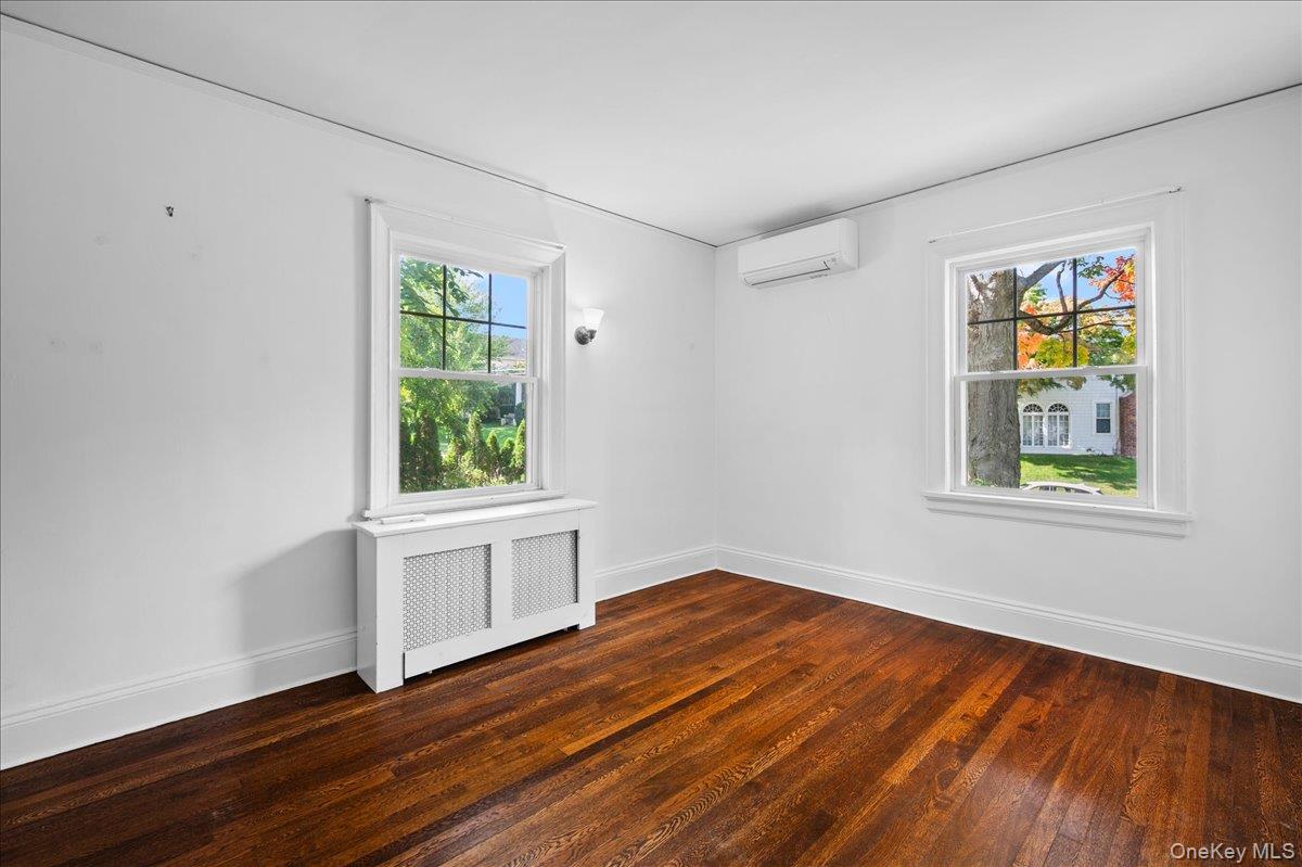 7 Thompson Street Property Photo 28