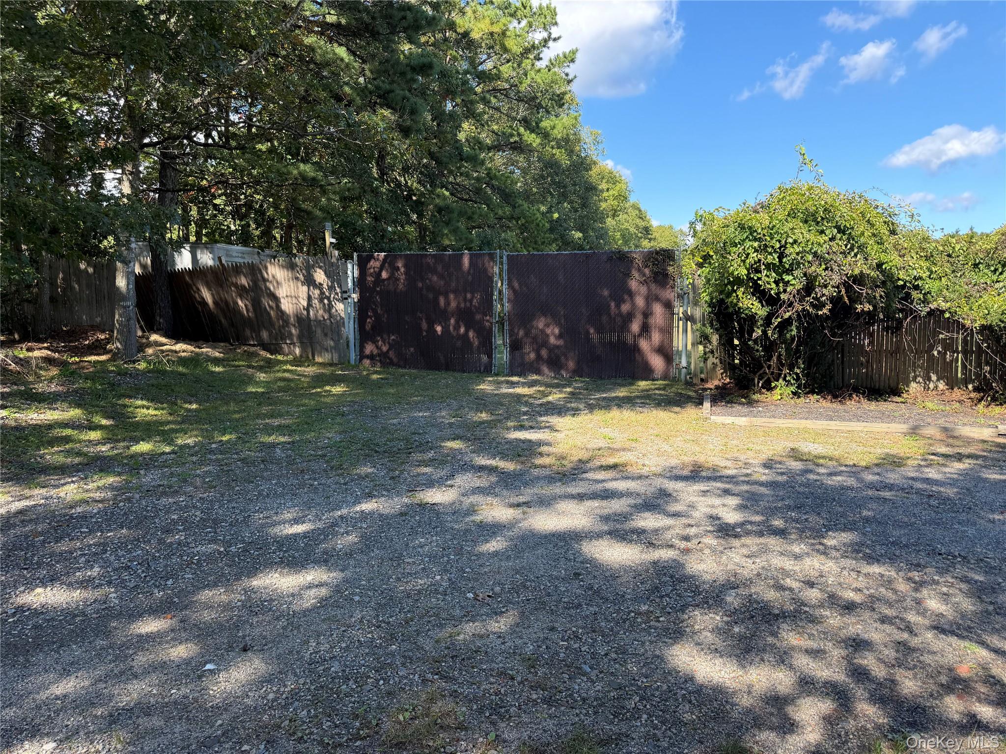 245 N Sunrise Service Road Property Photo 21