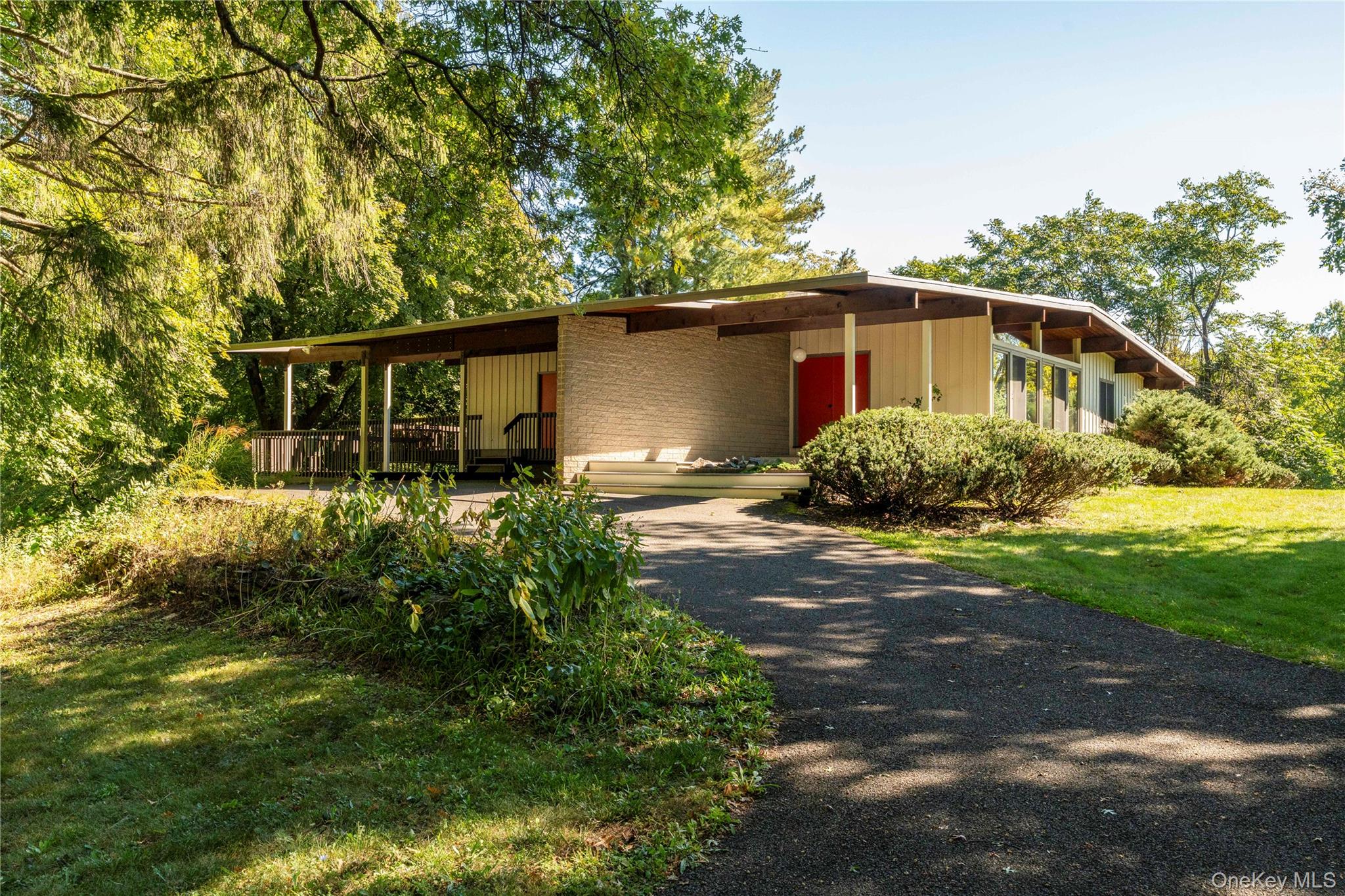 1156 Ulster Landing Road Property Photo 1