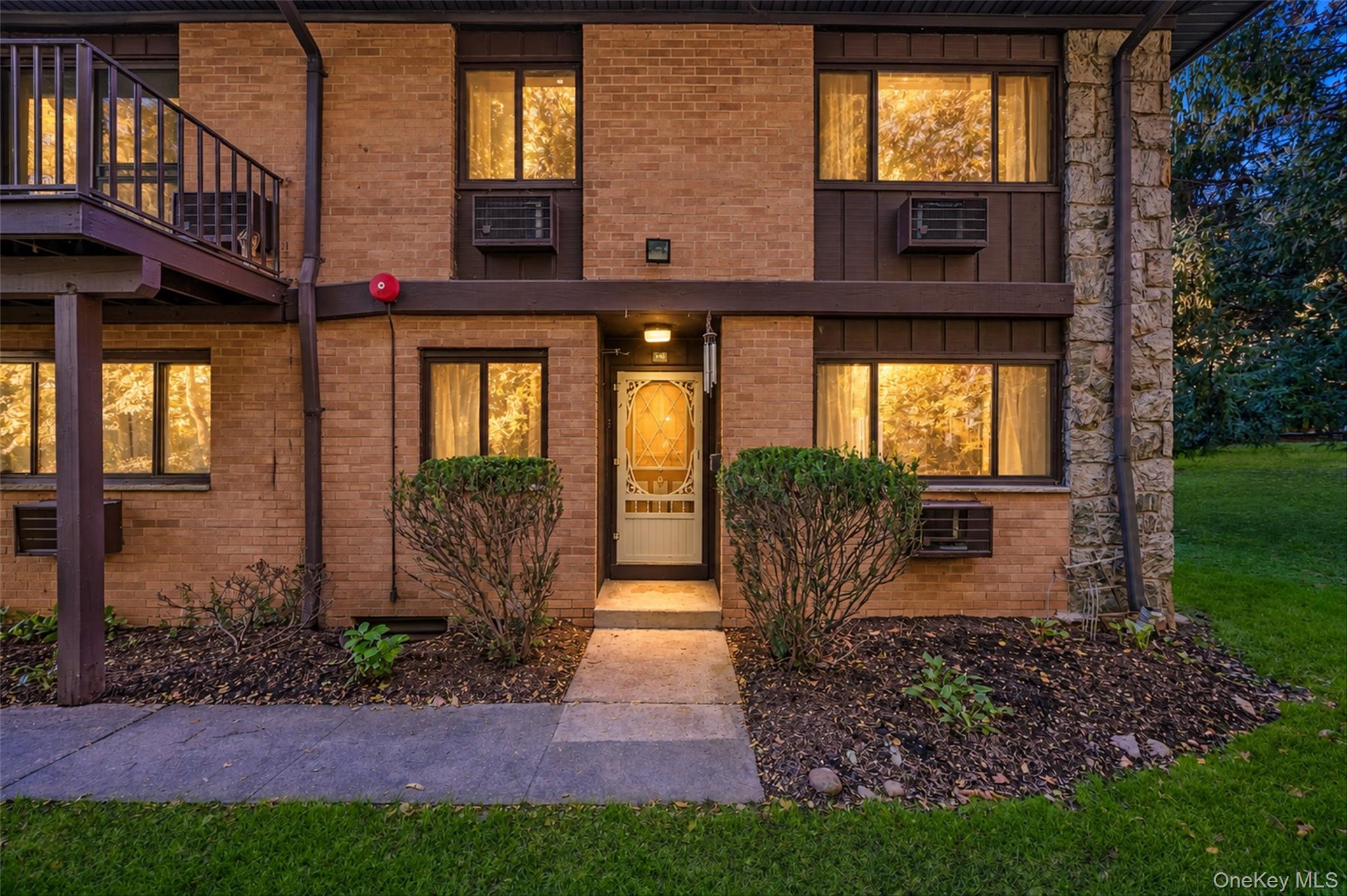 5 W Lawrence Park Drive 11 Property Photo 1