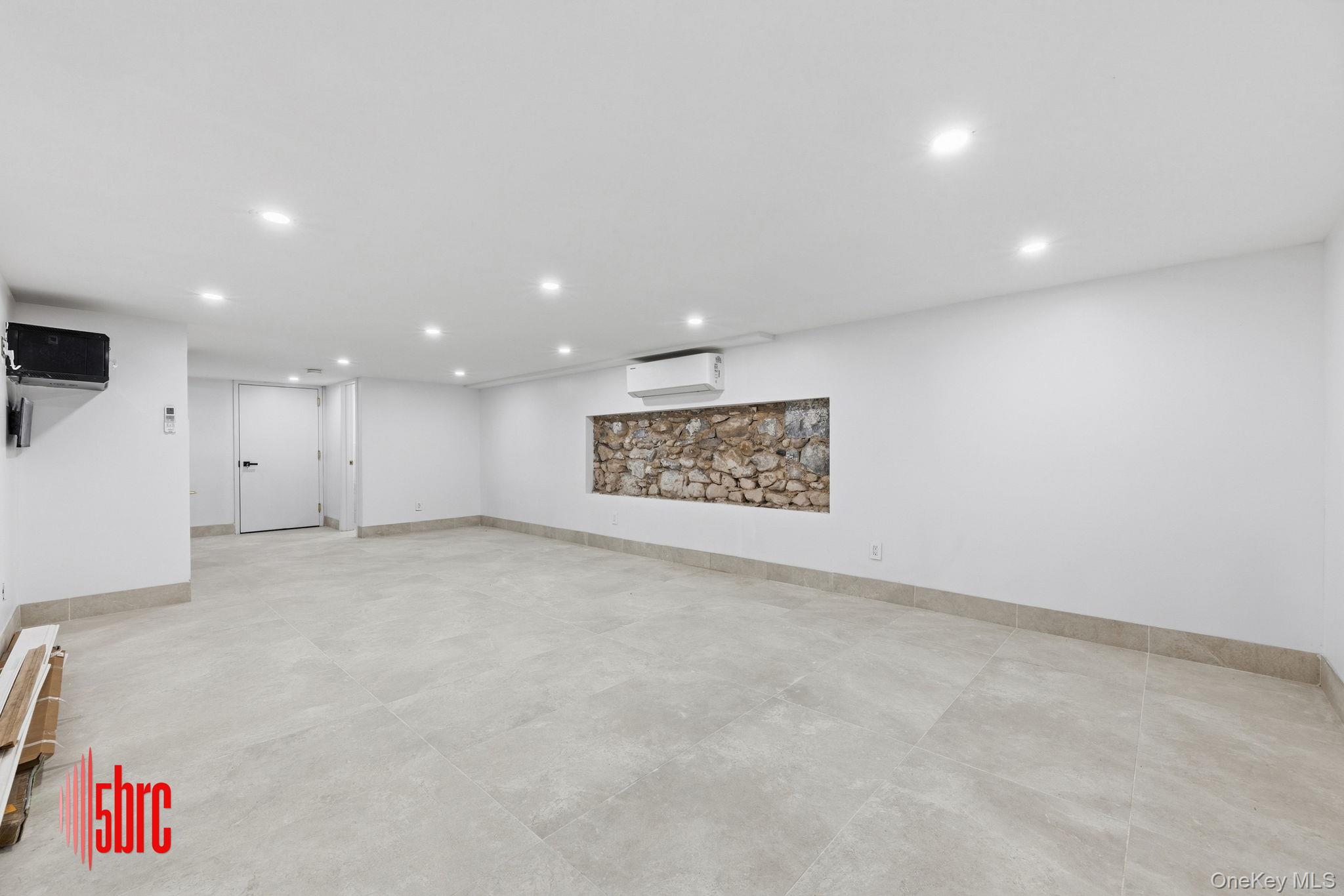 83 Cooper Street Property Photo 12