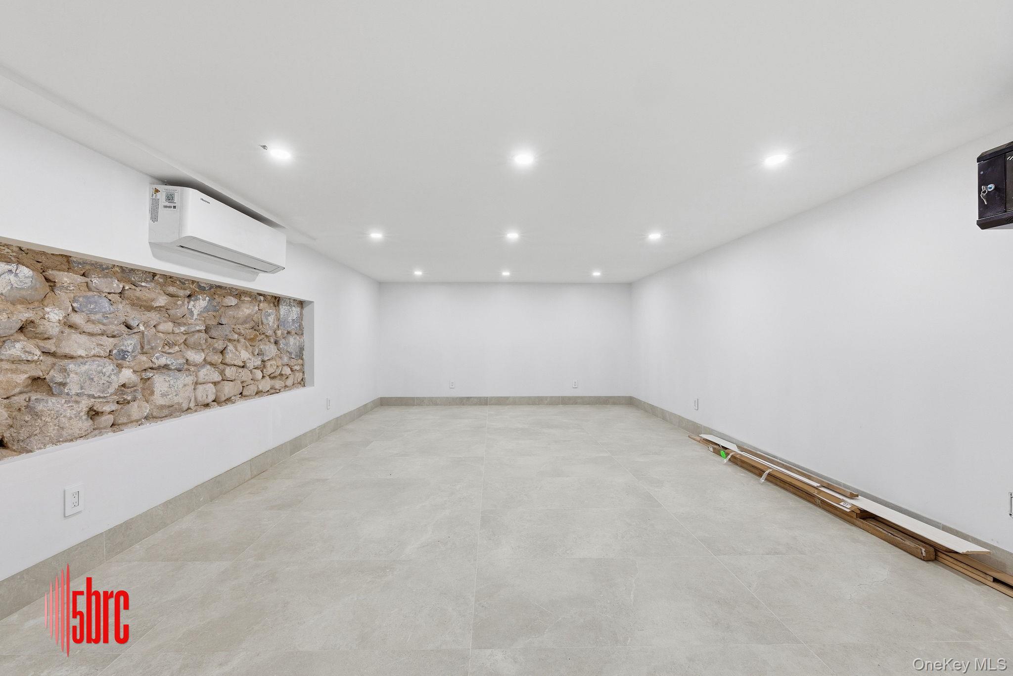 83 Cooper Street Property Photo 13
