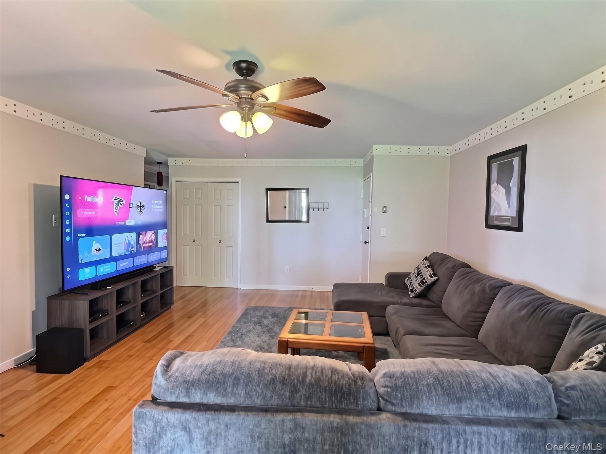 23 Carnaby Street D Property Photo 2