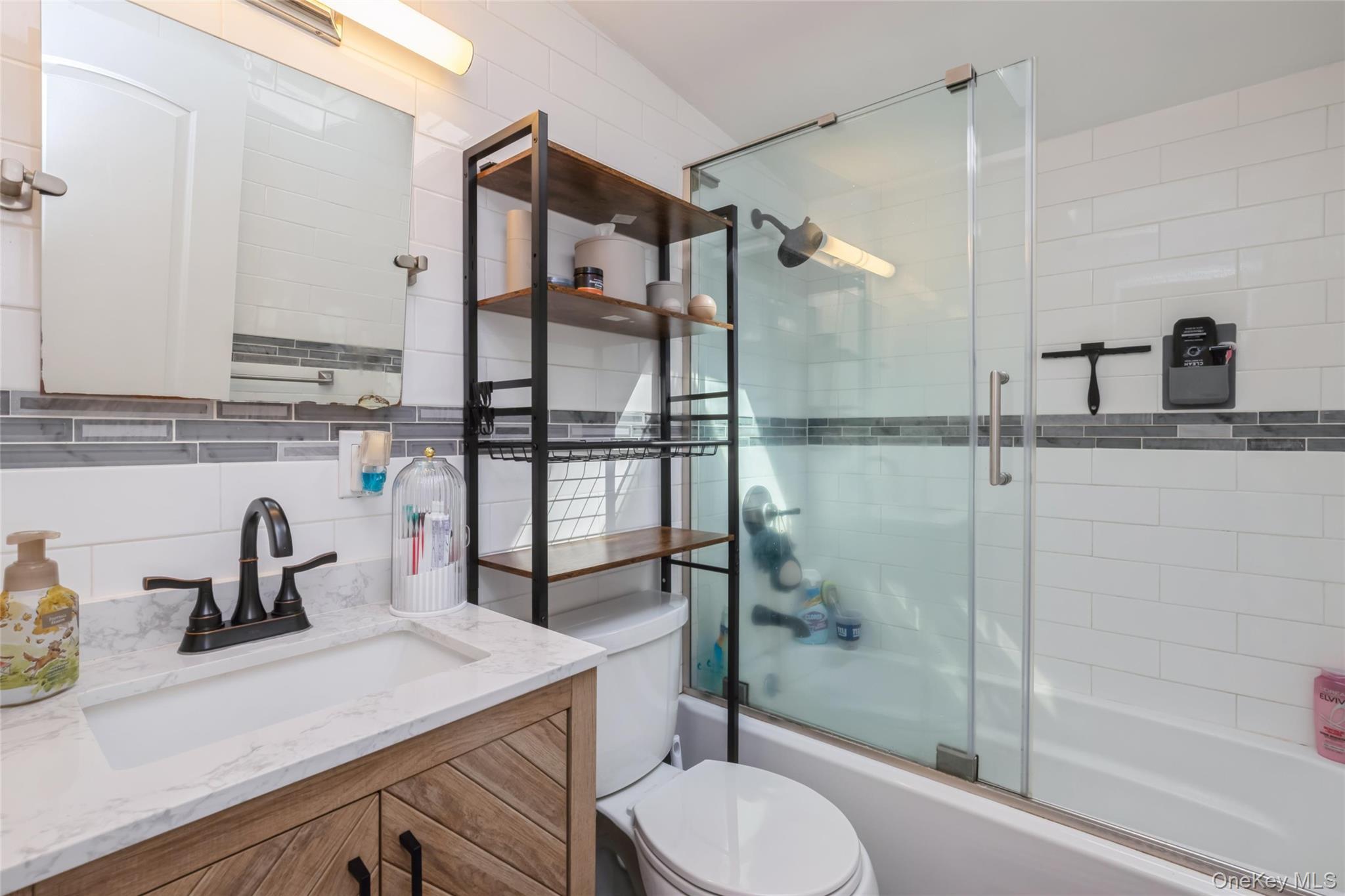 18 Juniper Place Property Photo 25