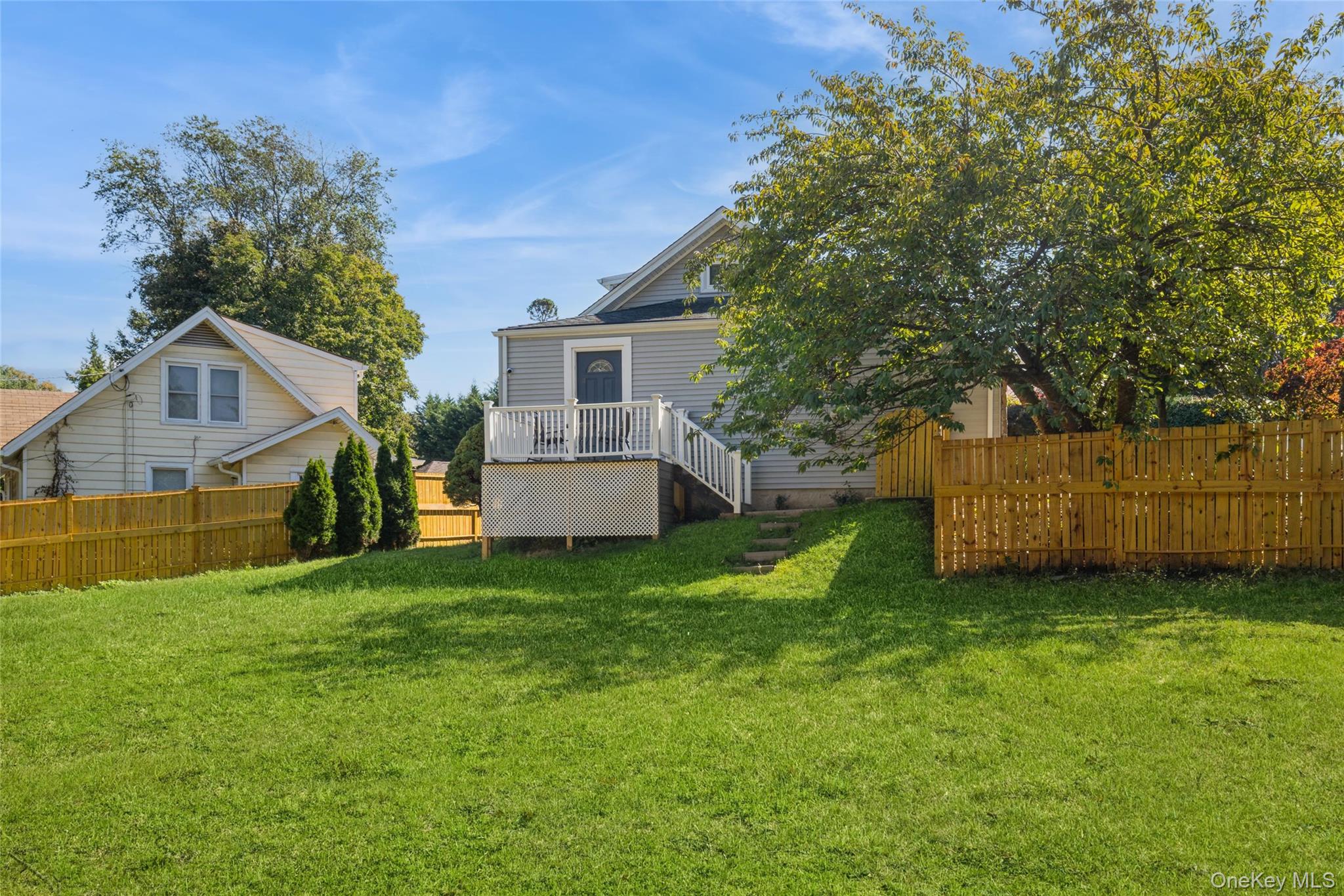 18 Juniper Place Property Photo 35