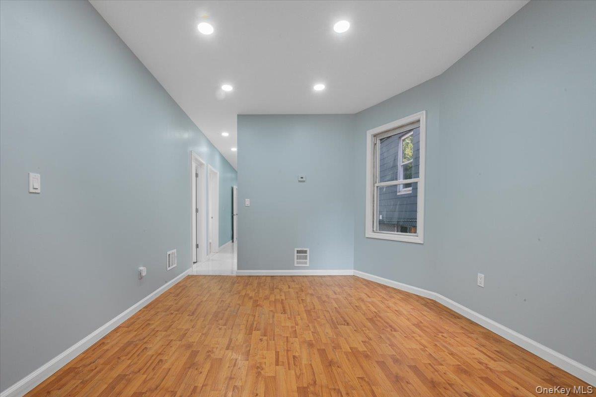 233 Elm Street Property Photo 7
