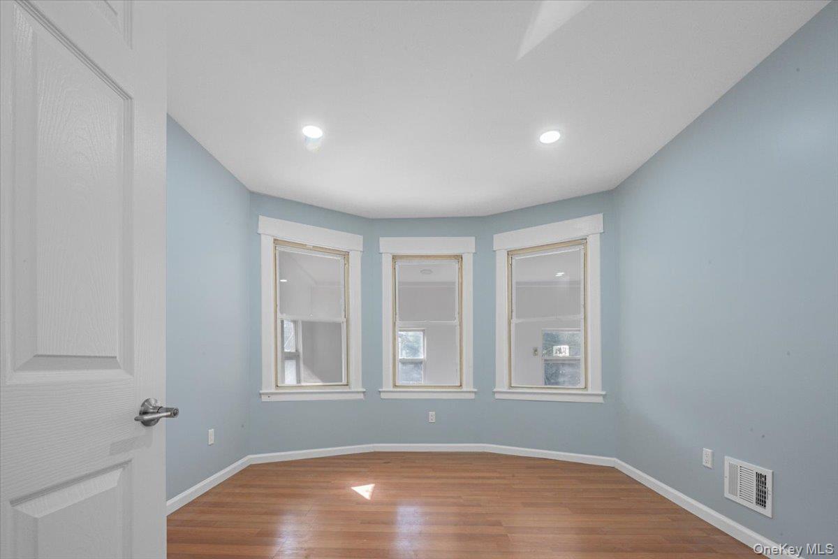 233 Elm Street Property Photo 15