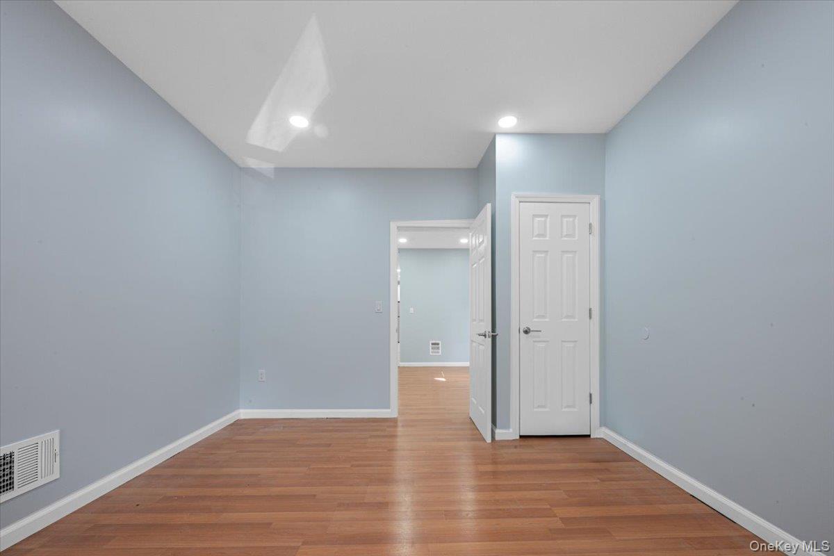 233 Elm Street Property Photo 20