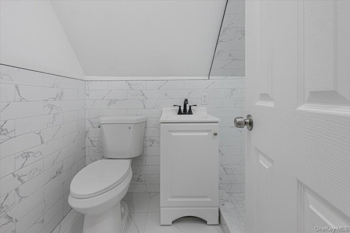 233 Elm Street Property Photo 26