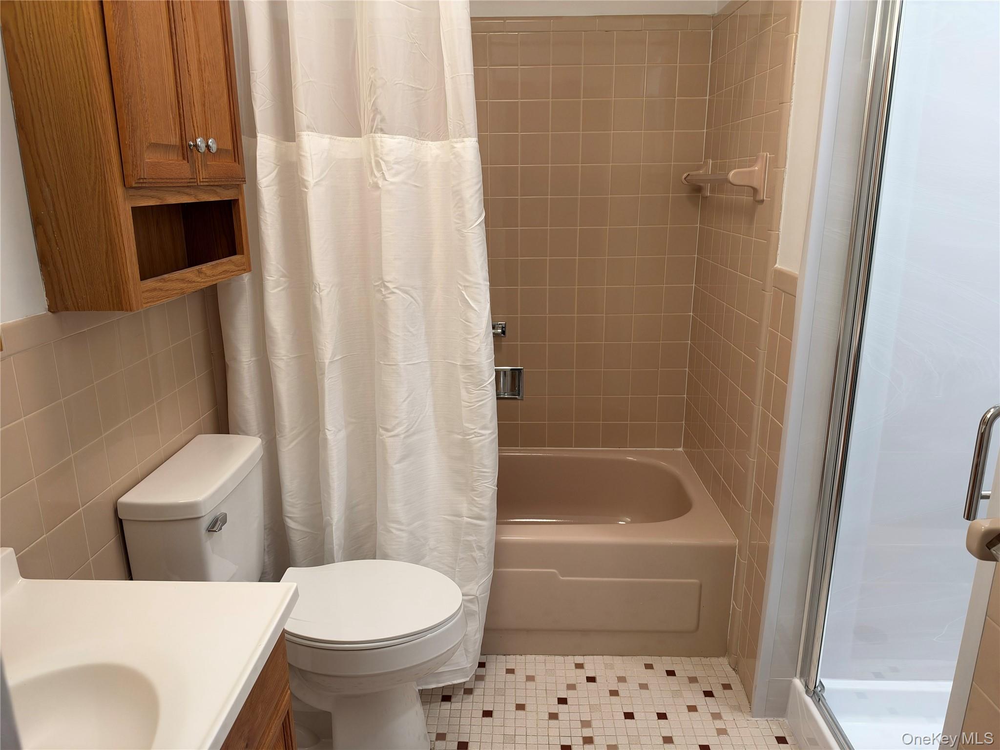 405 Woodbridge Drive D Property Photo 11