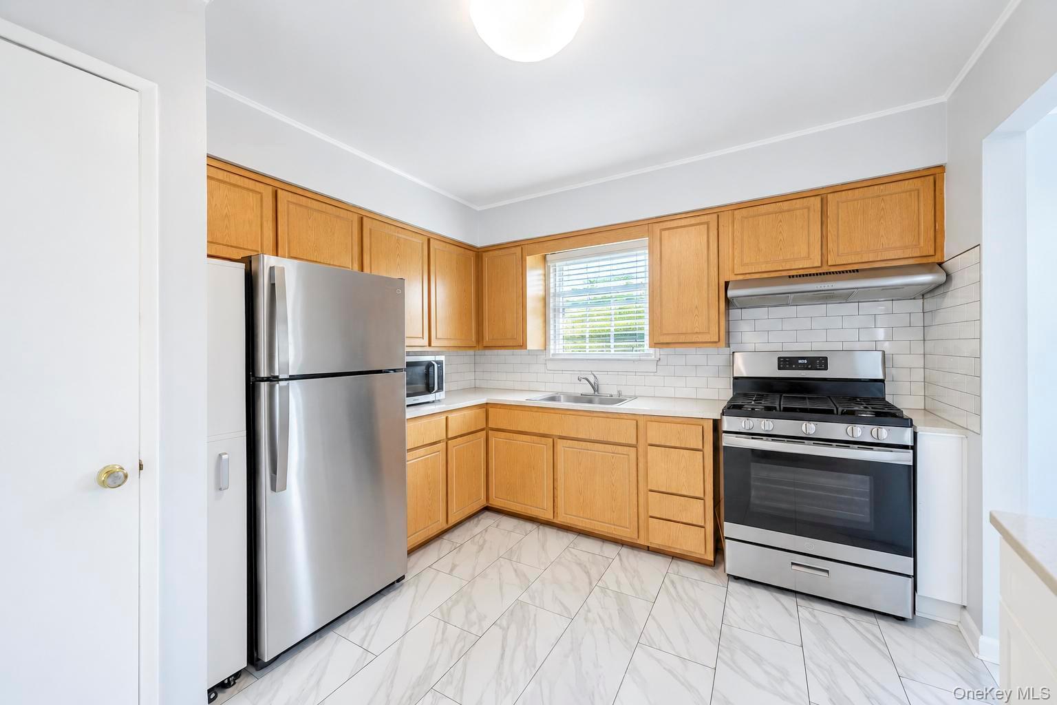 455 Pacific Street Property Photo 18