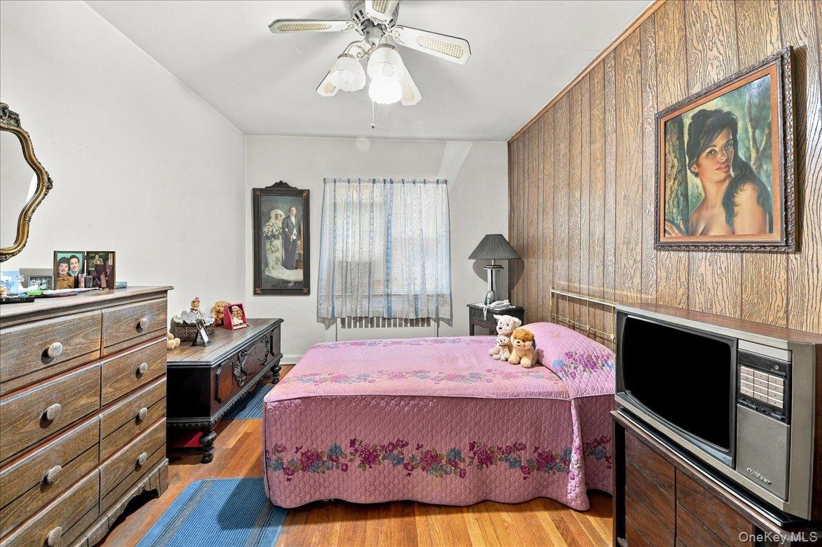1912 Hone Avenue Property Photo 7