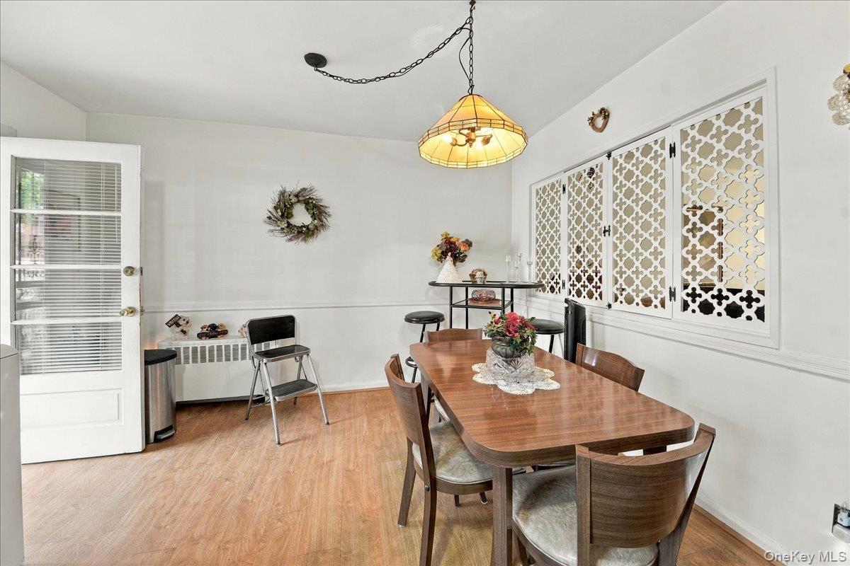 1912 Hone Avenue Property Photo 10
