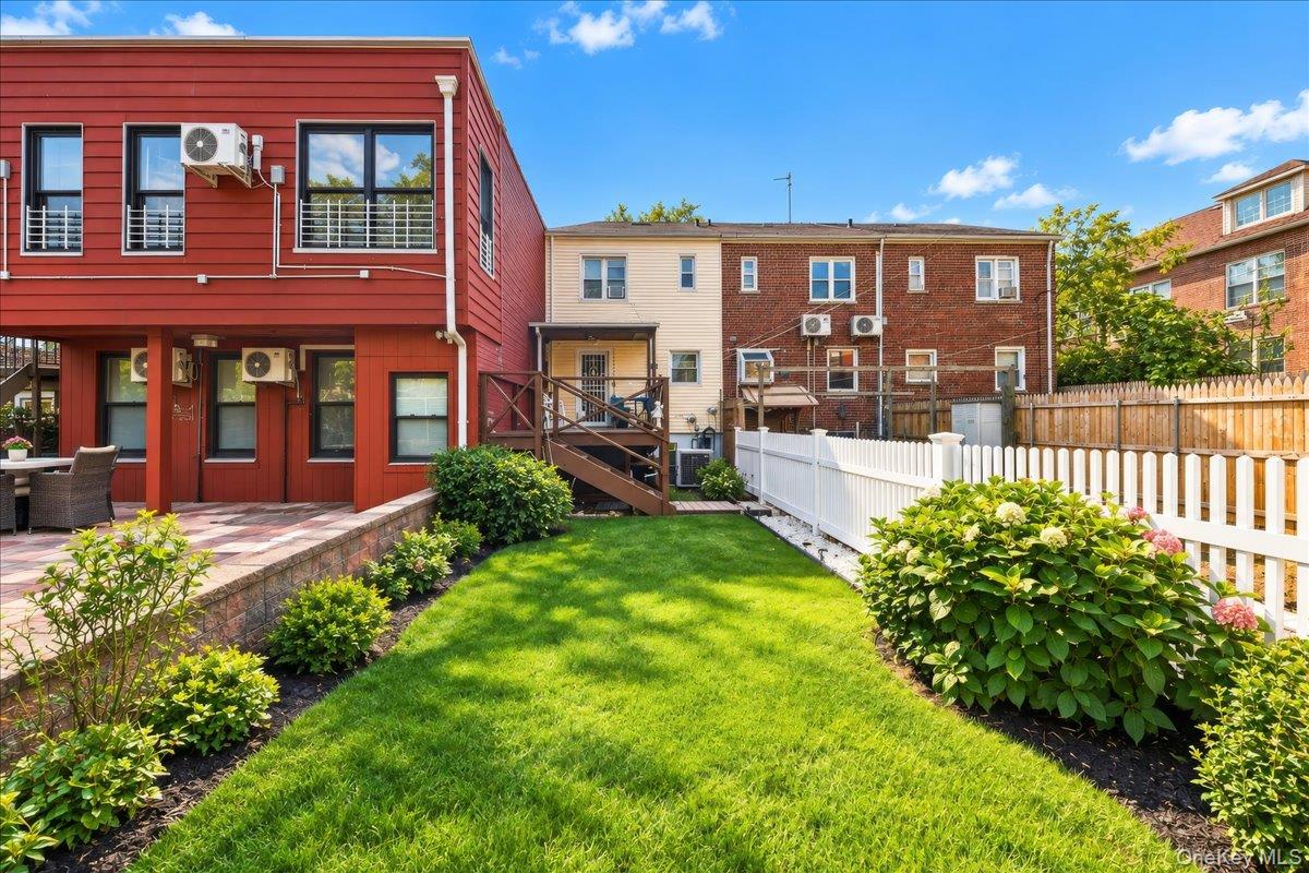 1912 Hone Avenue Property Photo 21