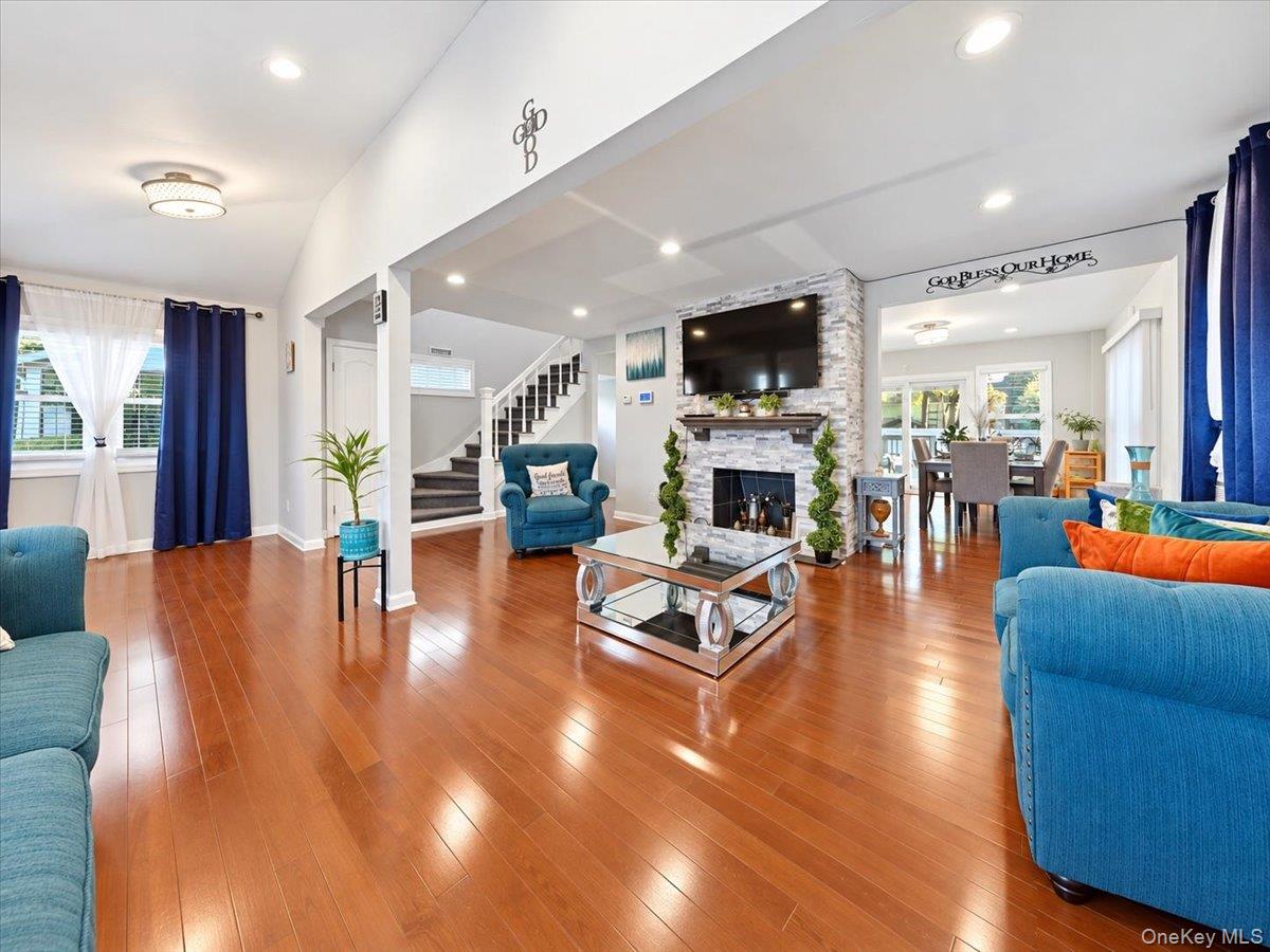 8 Frazier Street Property Photo 3
