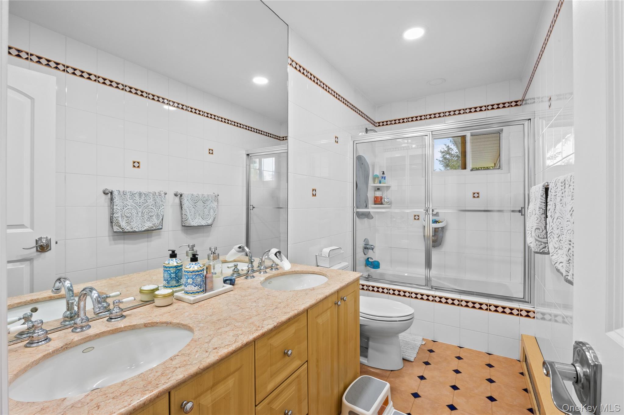 2928 Charlotte Drive Property Photo 28