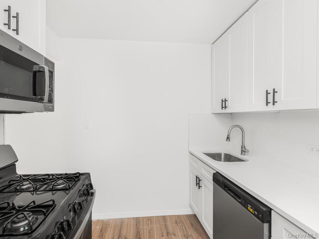 3363 Sedgwick Avenue 4l Property Photo 3