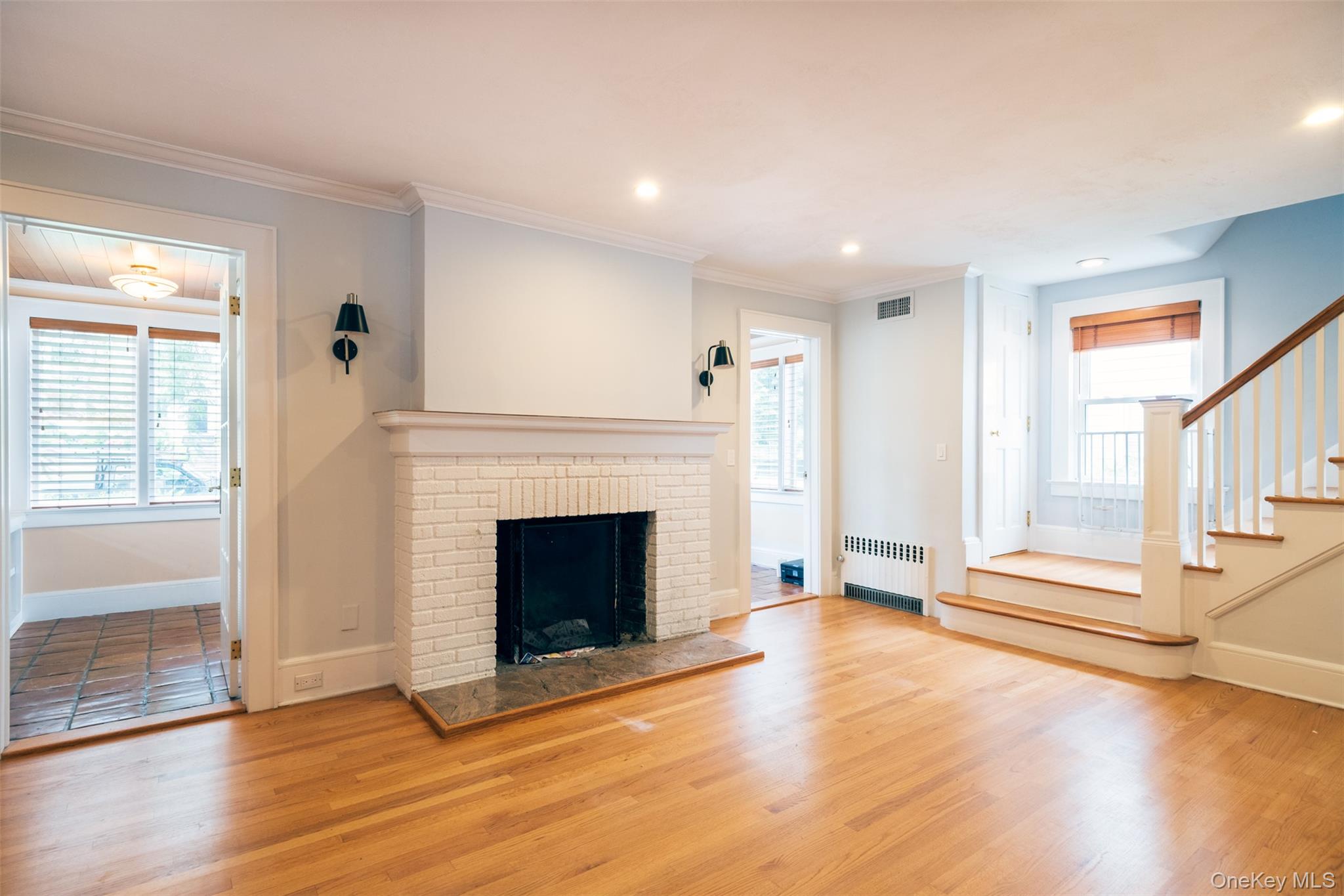 217 Larchmont Avenue Property Photo 10