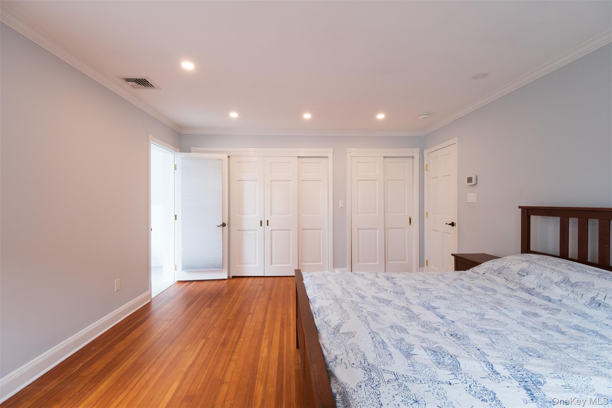 217 Larchmont Avenue Property Photo 13