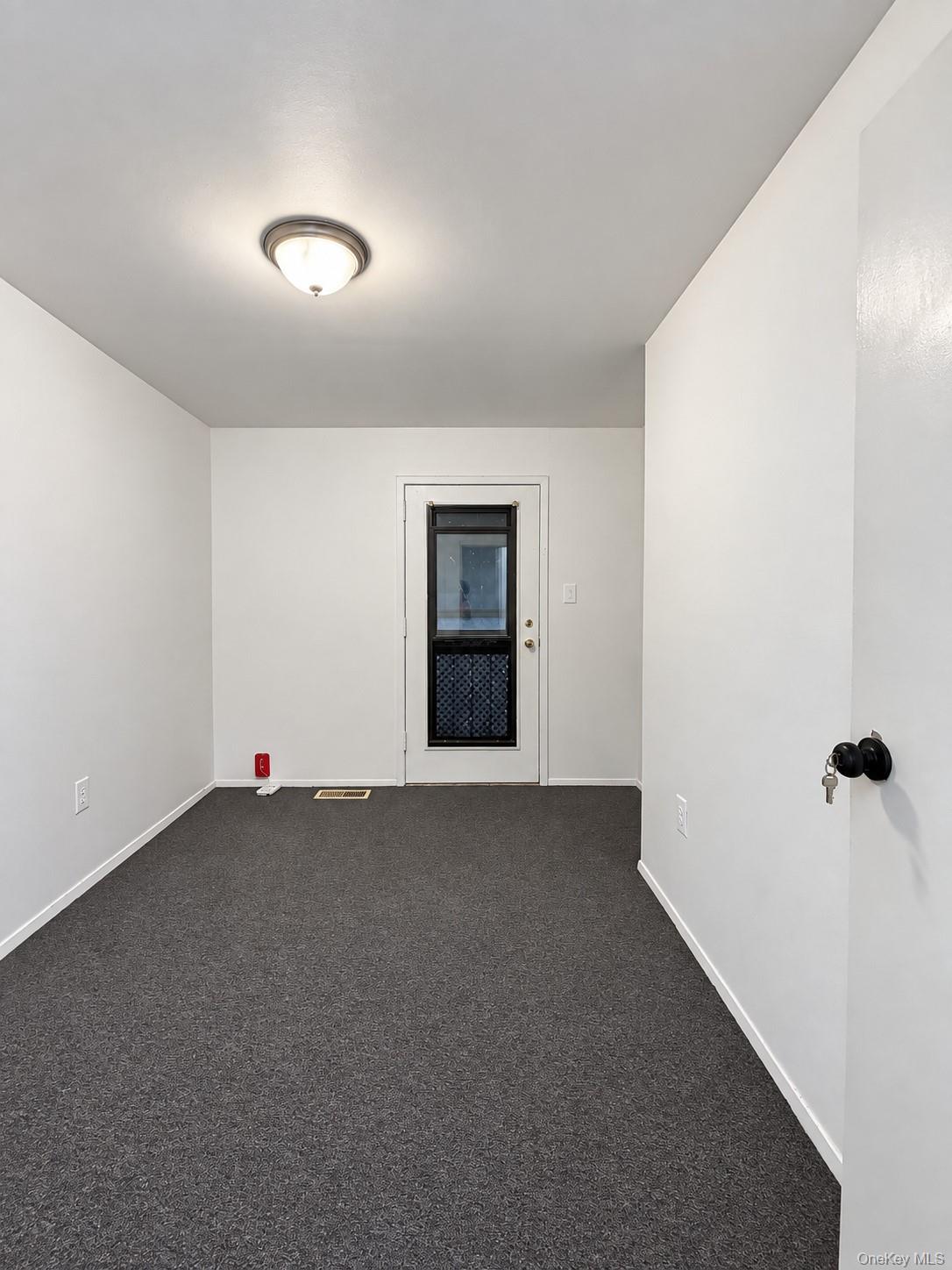 818 Trinity Avenue B Property Photo 15