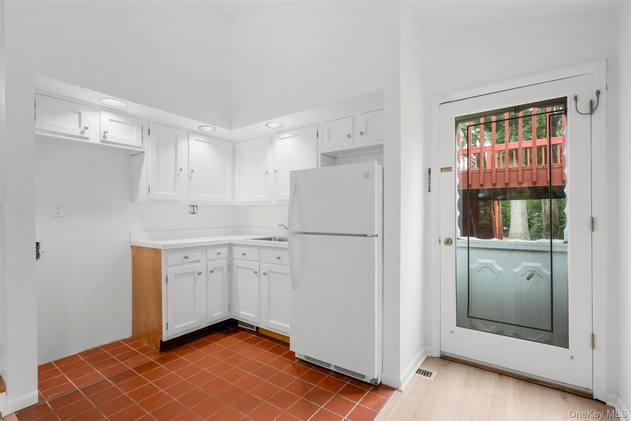 69 Pietro Drive Property Photo 35