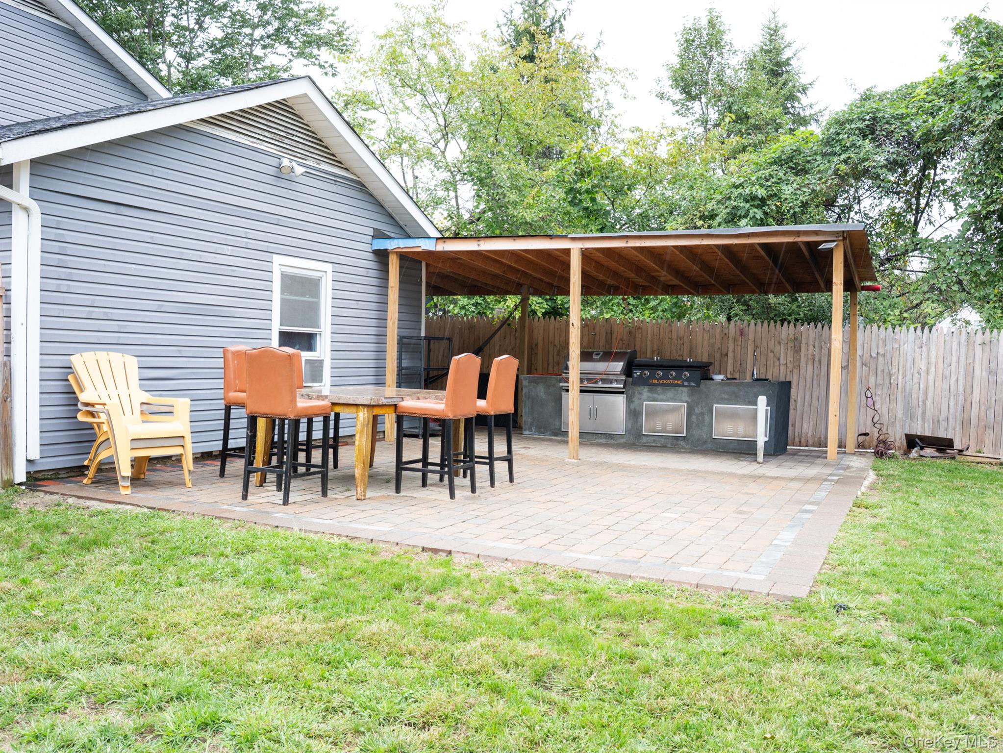 4 Wallace Court Property Photo 2