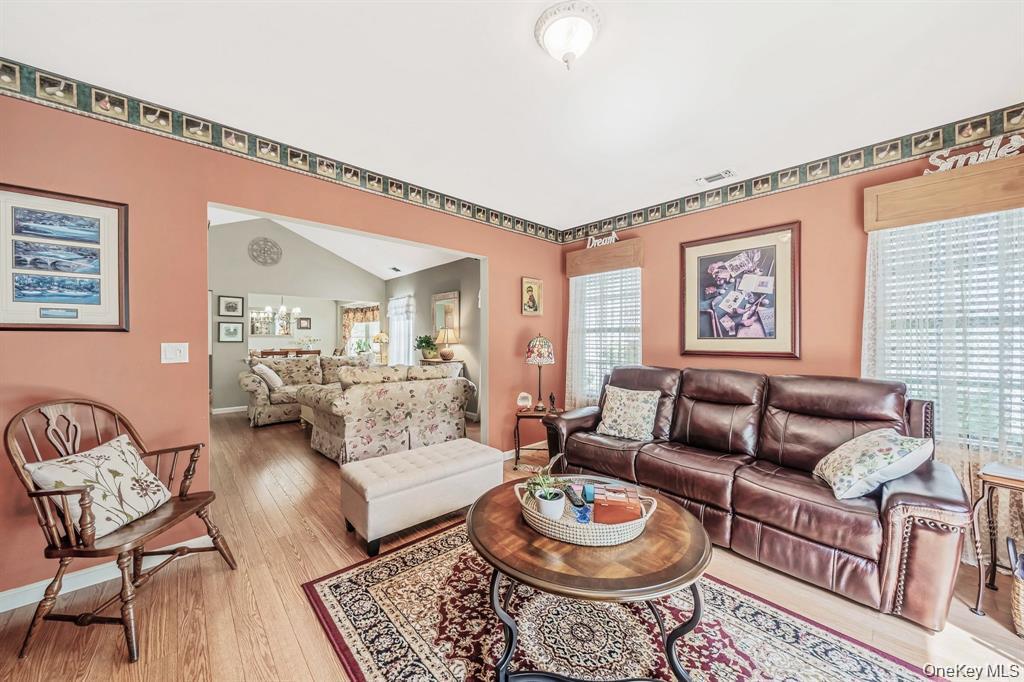 63 Madison Circle Property Photo 8