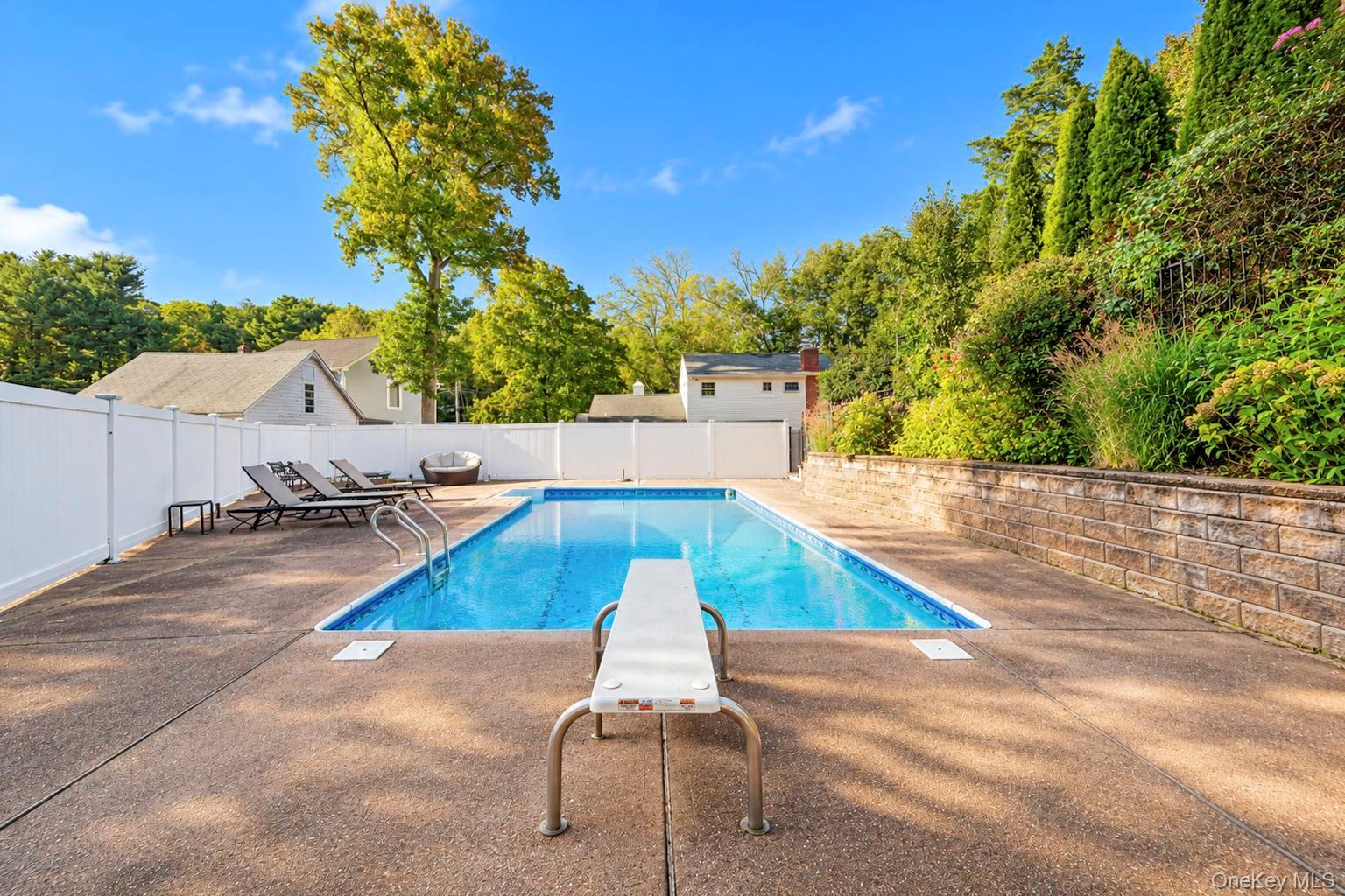 4 Hunting Hill Road Property Photo 26