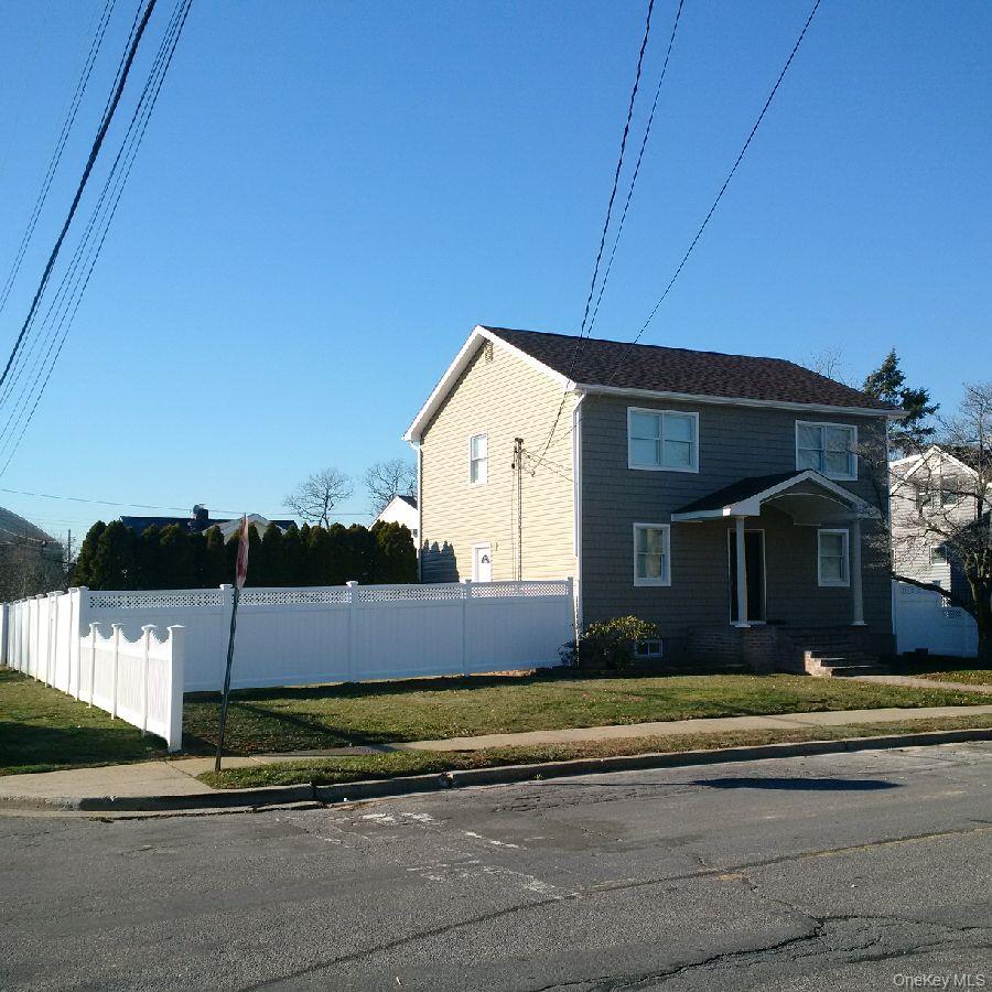 52 Concord Avenue Property Photo 2