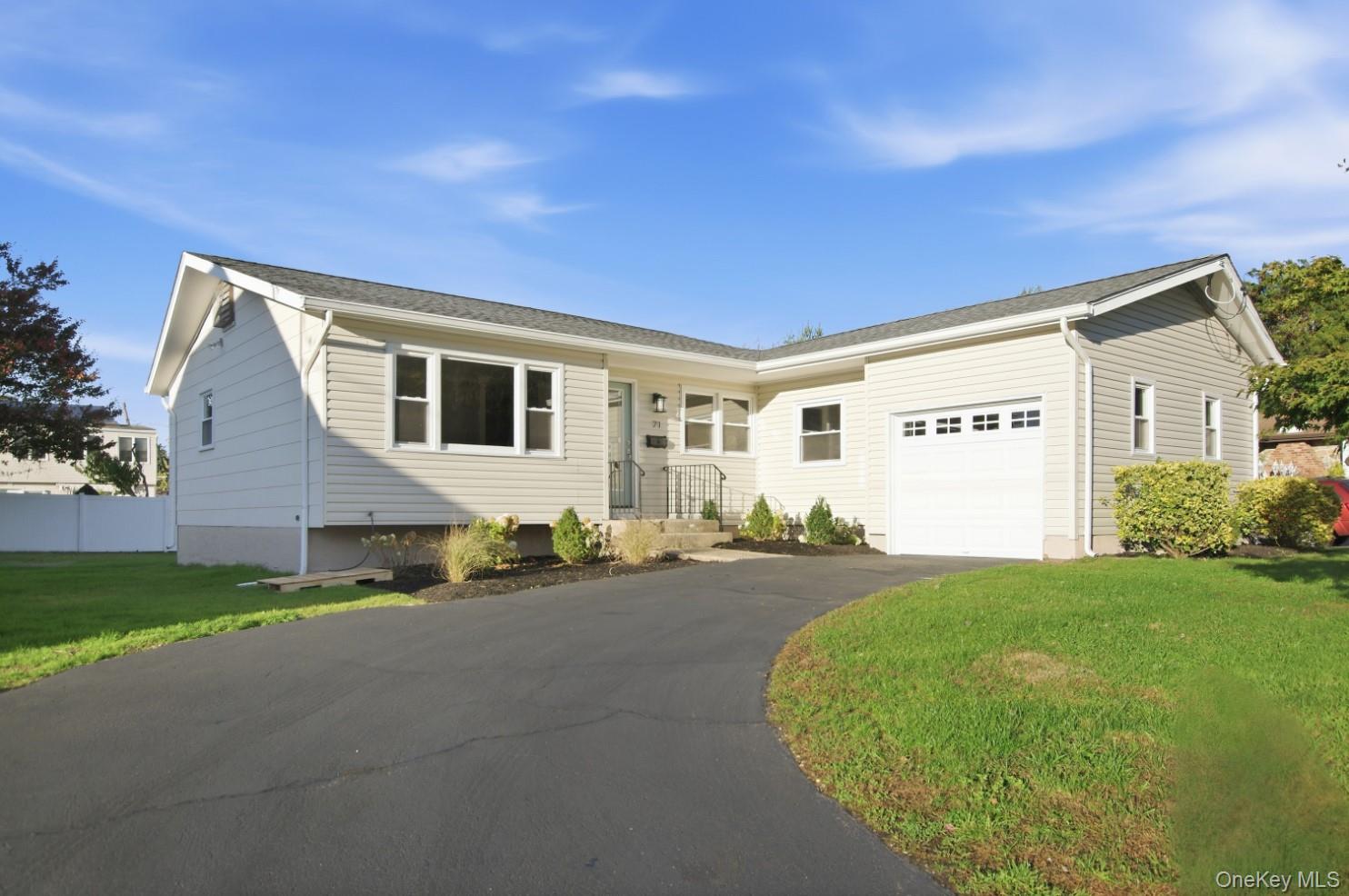 71 Roderick Road Property Photo 1
