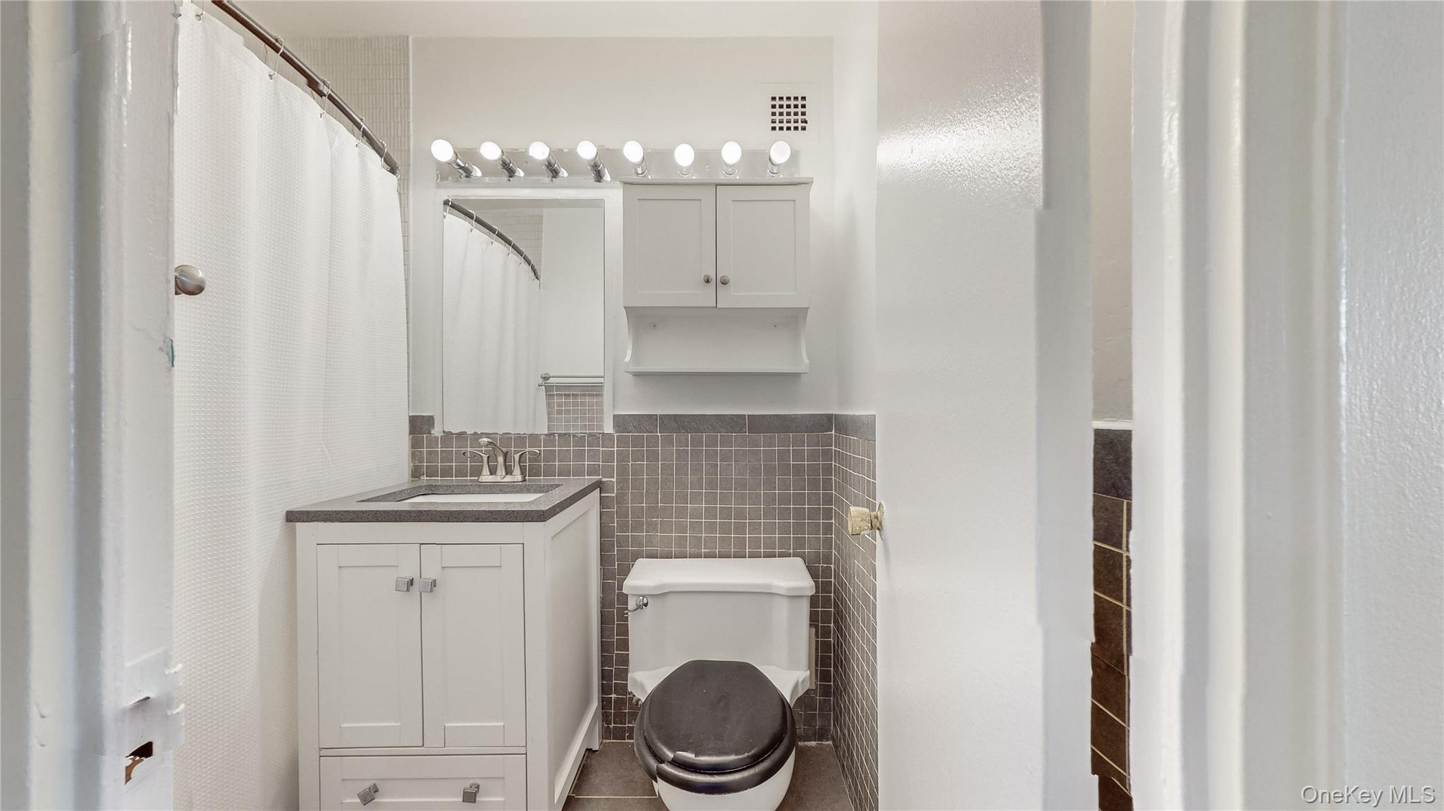 61-20 Grand Central Parkway A704 Property Photo 10