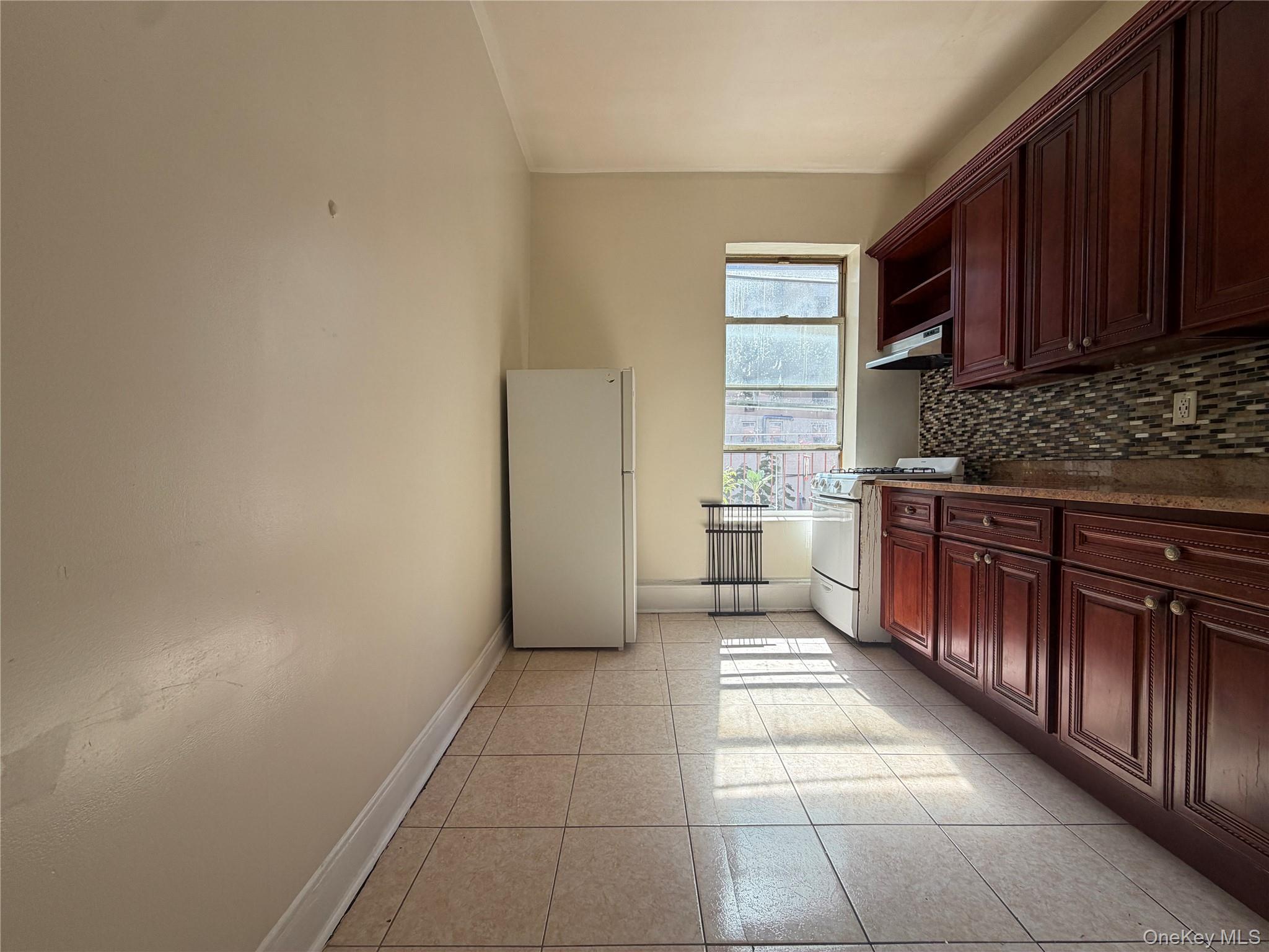 50 Main Street Property Photo 4