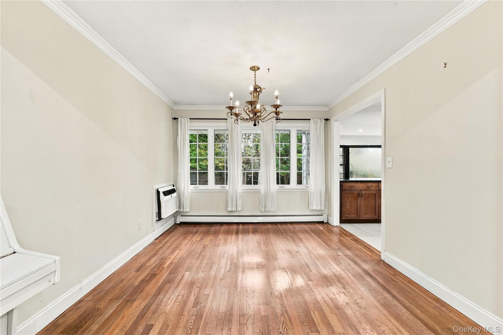 52 Winthrop Road Property Photo 5
