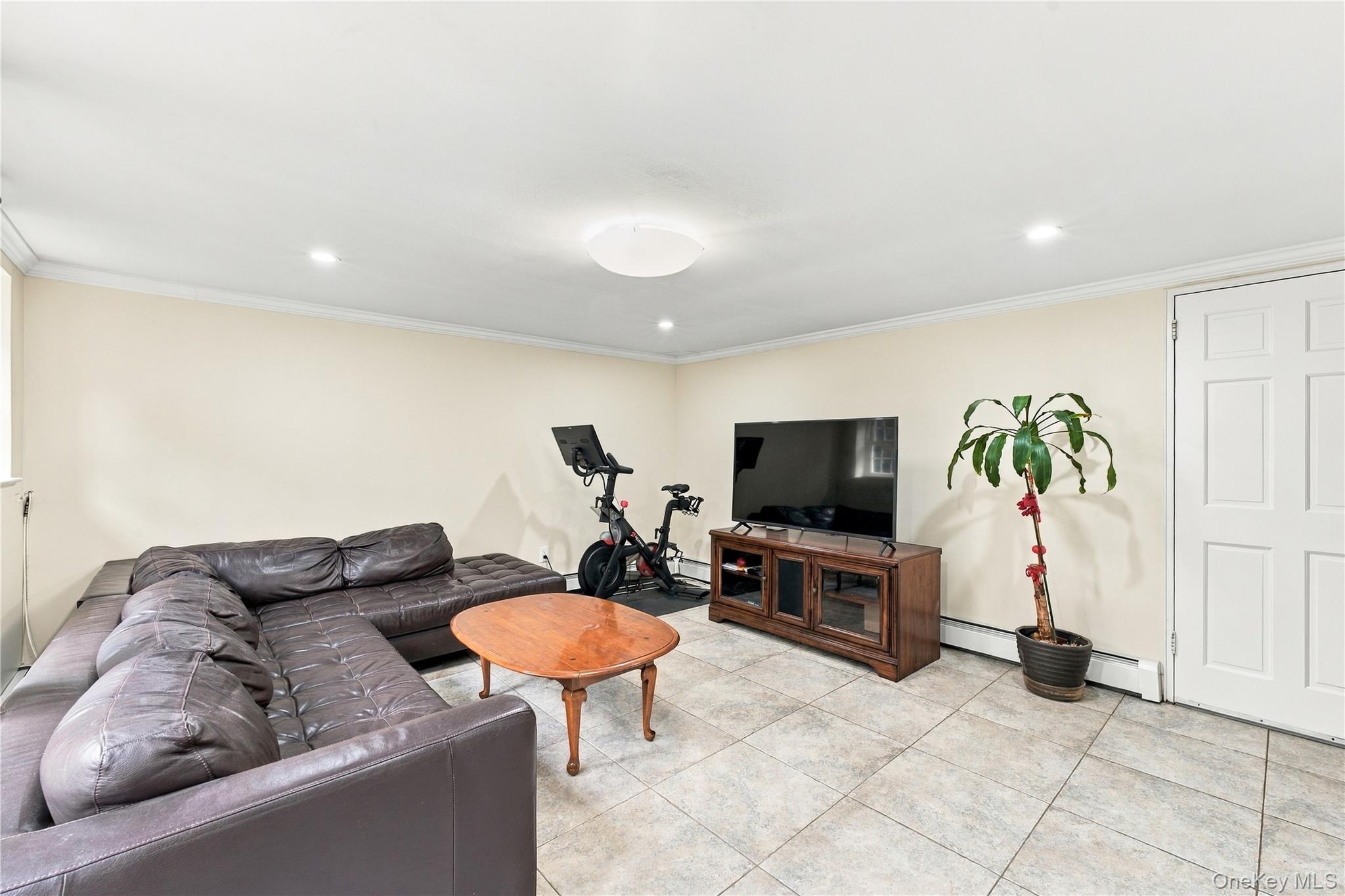 52 Winthrop Road Property Photo 7