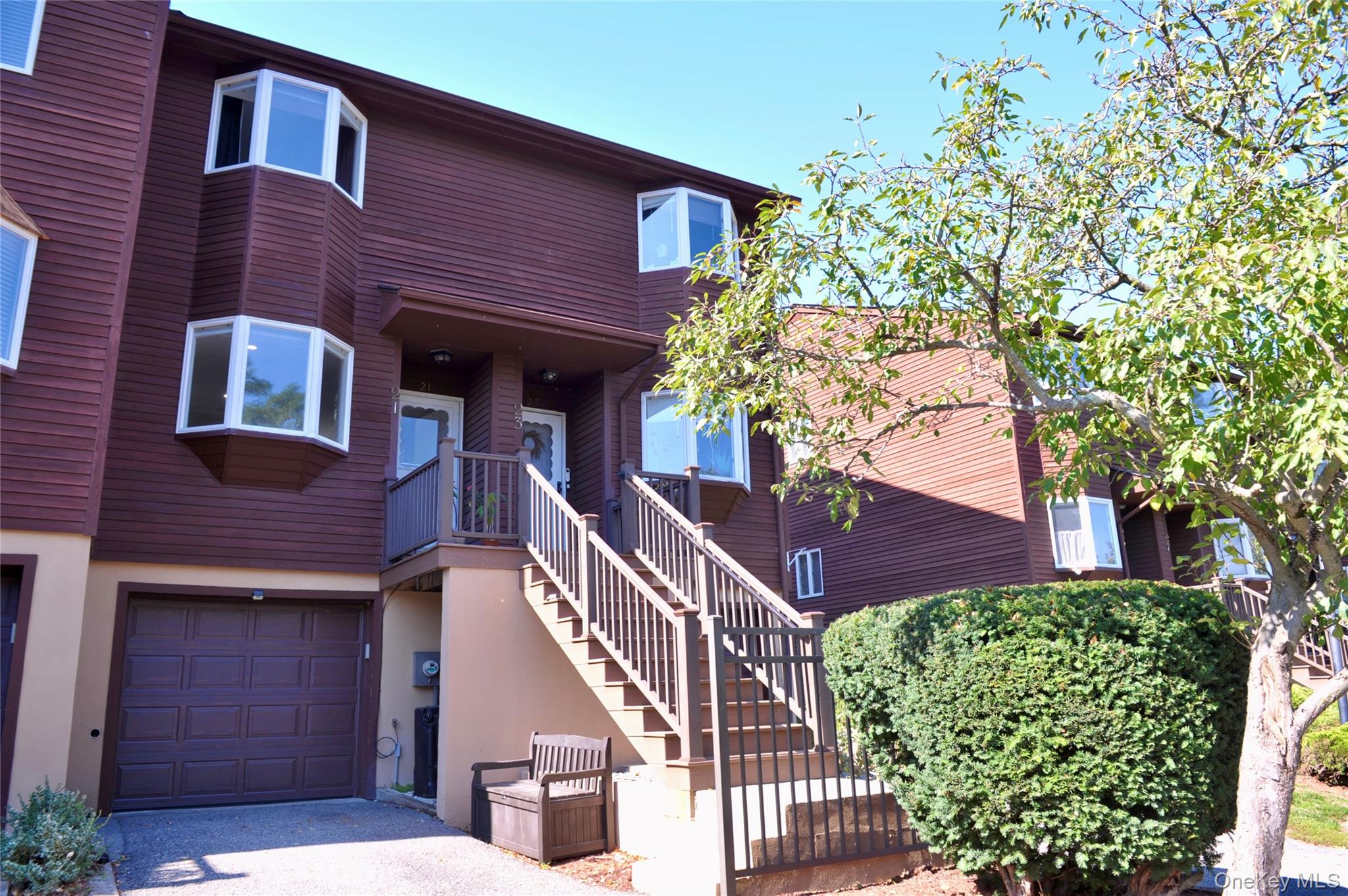 21 Knoll View Property Photo 1