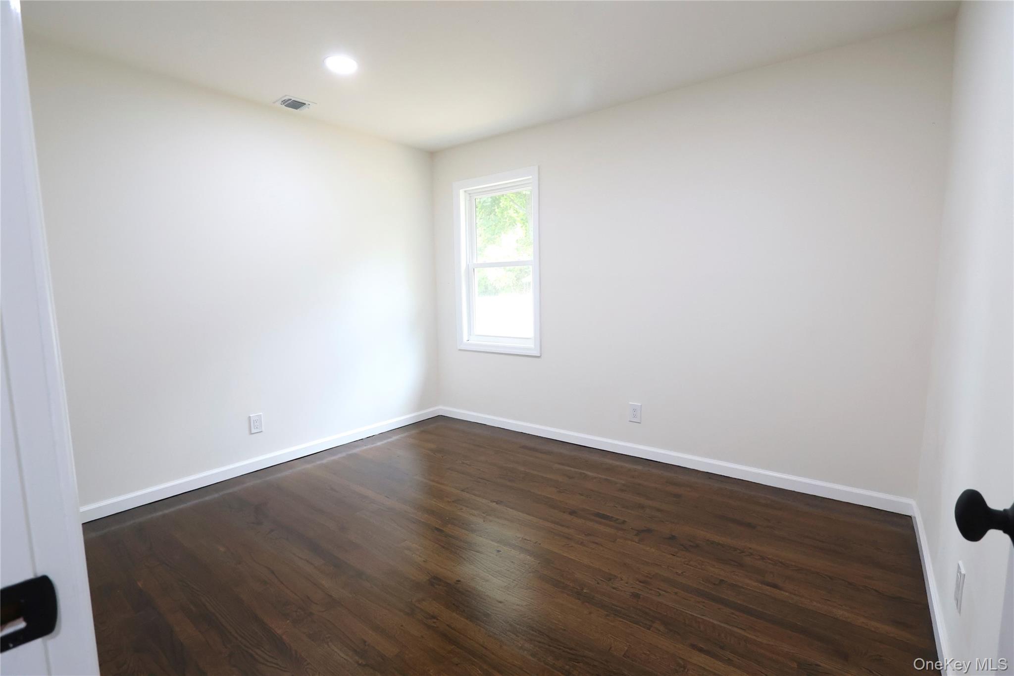 472 Nichols Road Property Photo 9