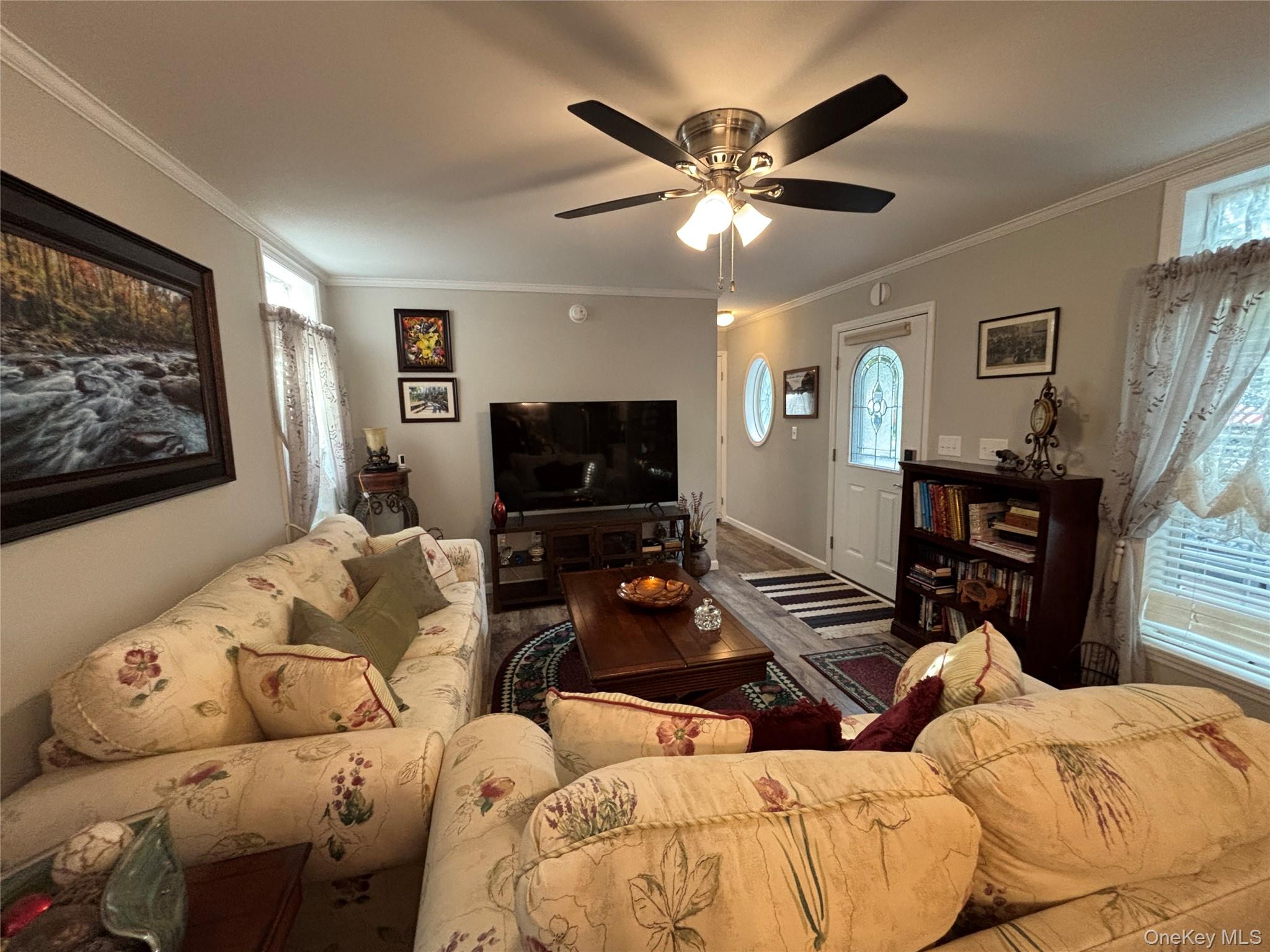 1661 Old Country Road 72 Property Photo 9