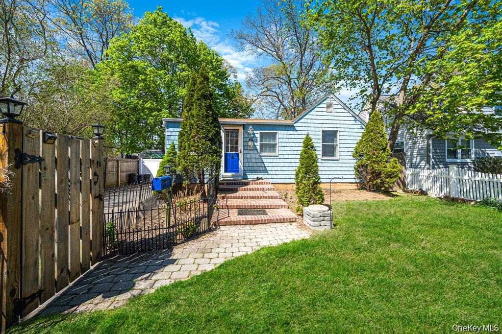 32 Dewey Street Property Photo 1