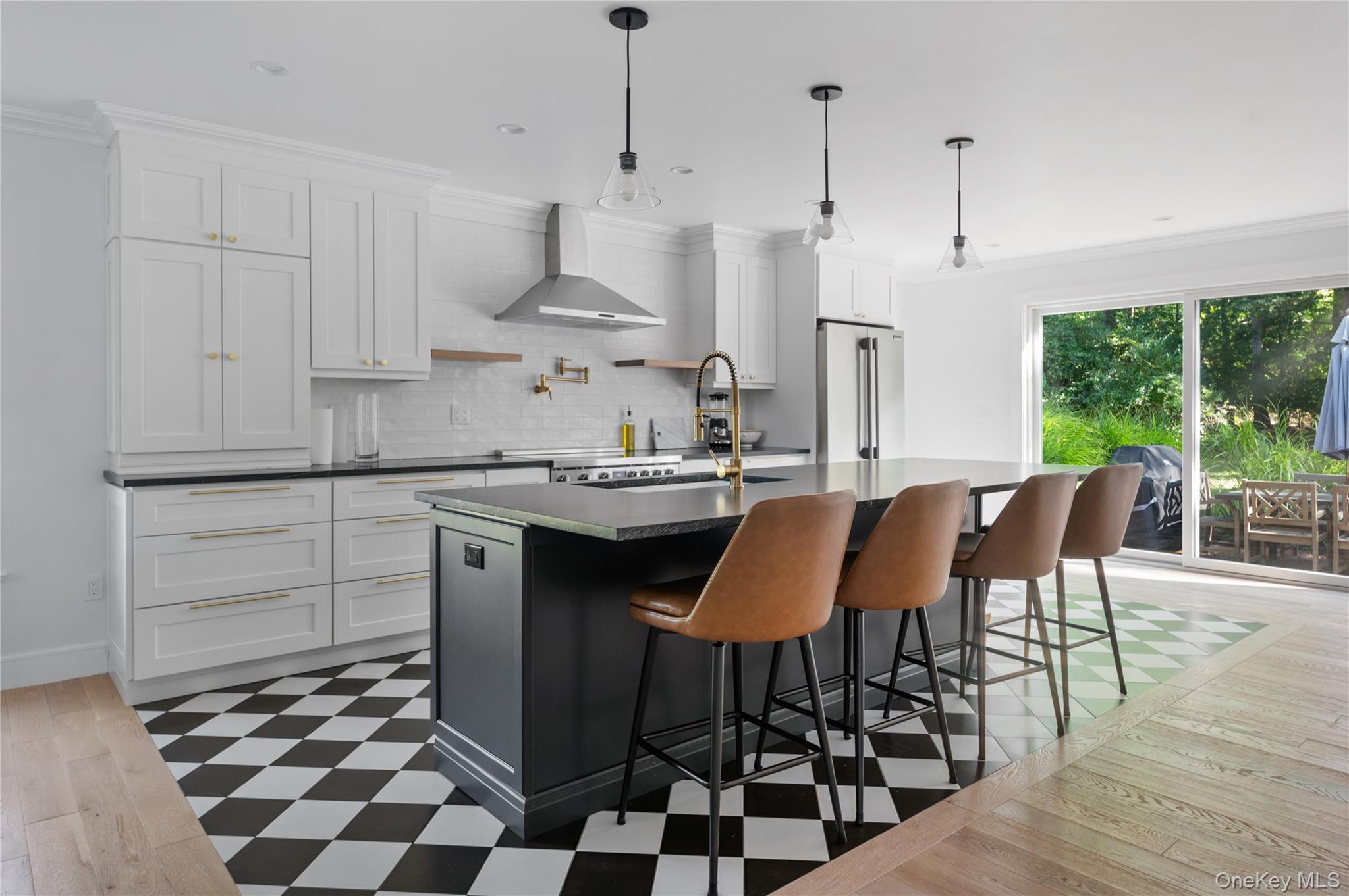 870 Stars Road Property Photo 4