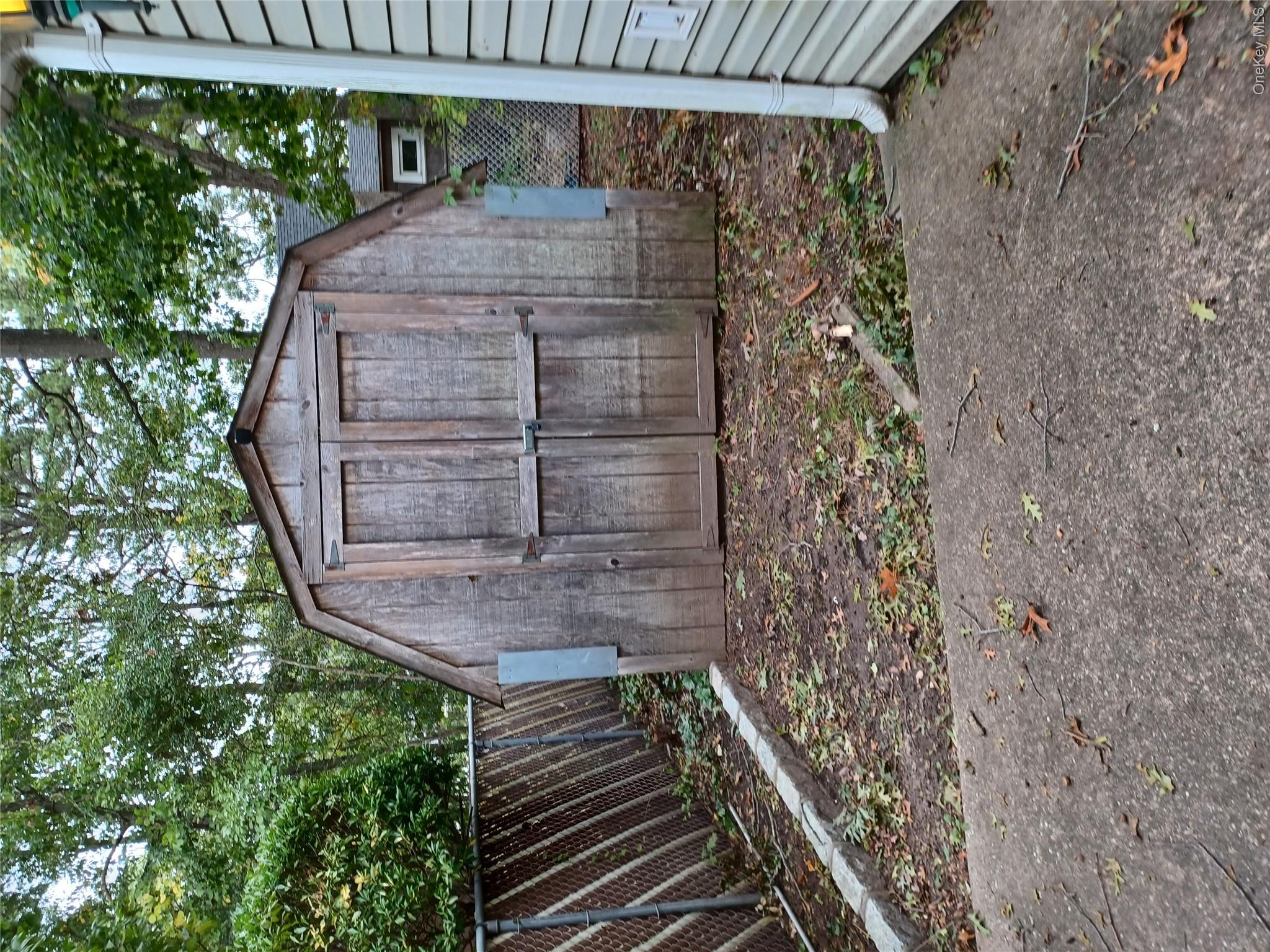 251 Jefferson Drive Property Photo 5