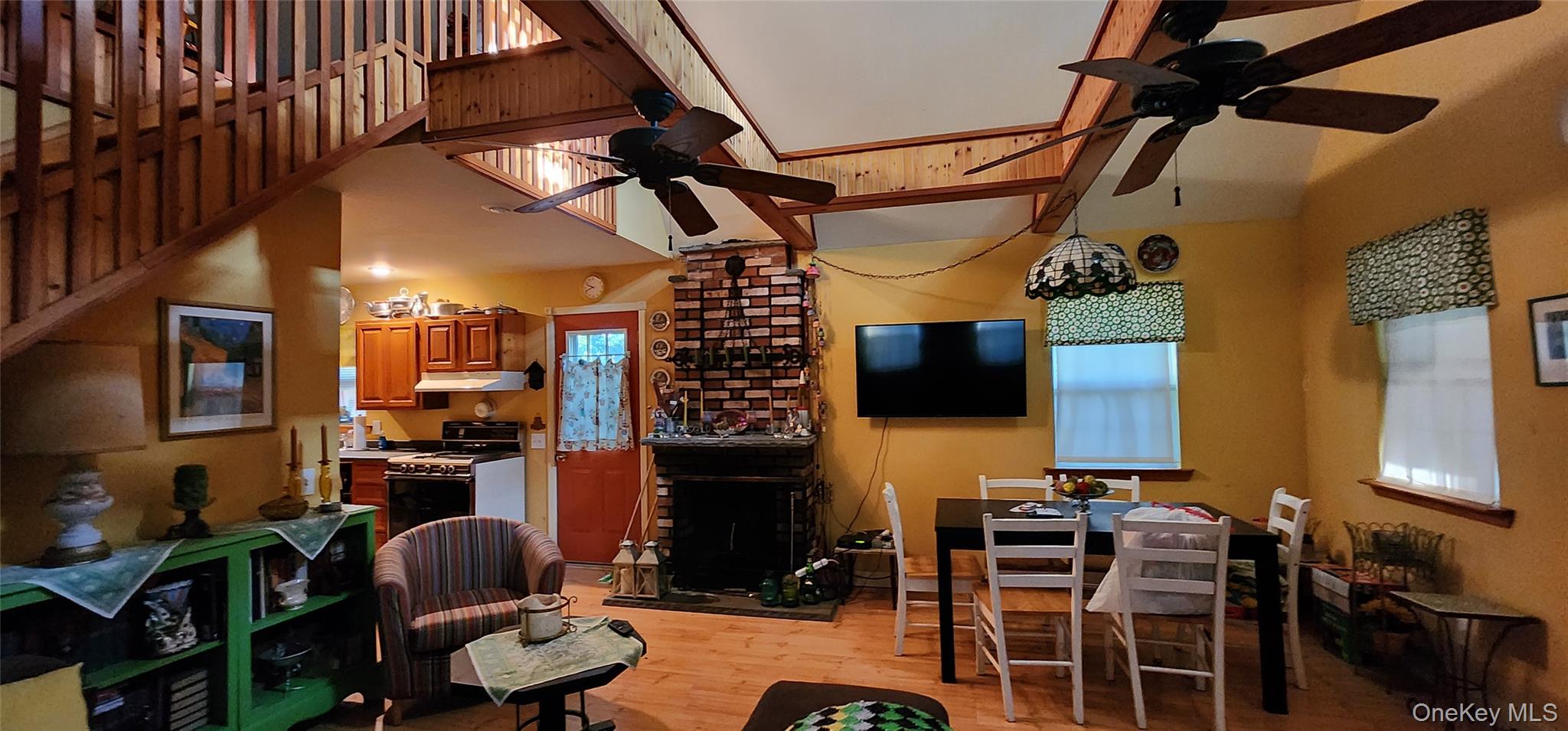 251 Jefferson Drive Property Photo 9