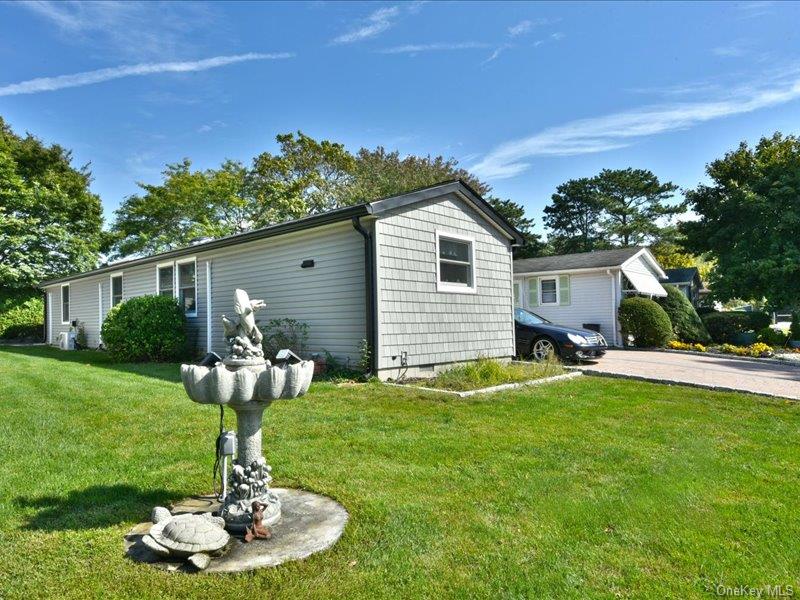 10 Greenwood Boulevard Property Photo 4