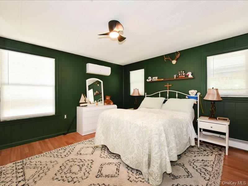 10 Greenwood Boulevard Property Photo 14