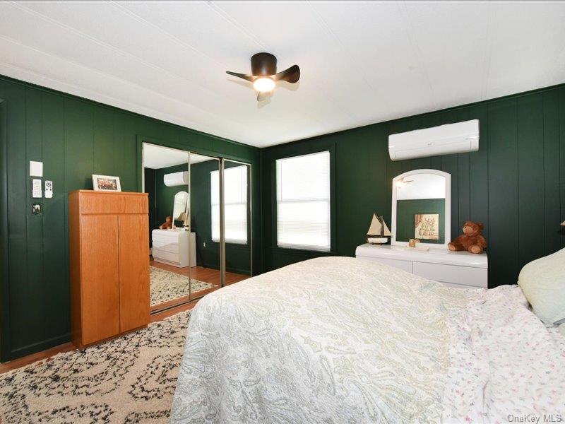 10 Greenwood Boulevard Property Photo 16