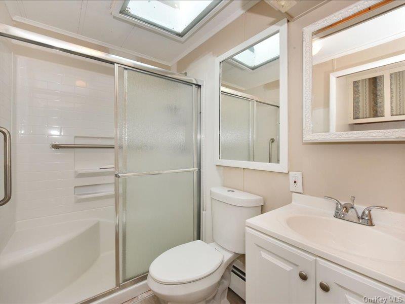 10 Greenwood Boulevard Property Photo 19